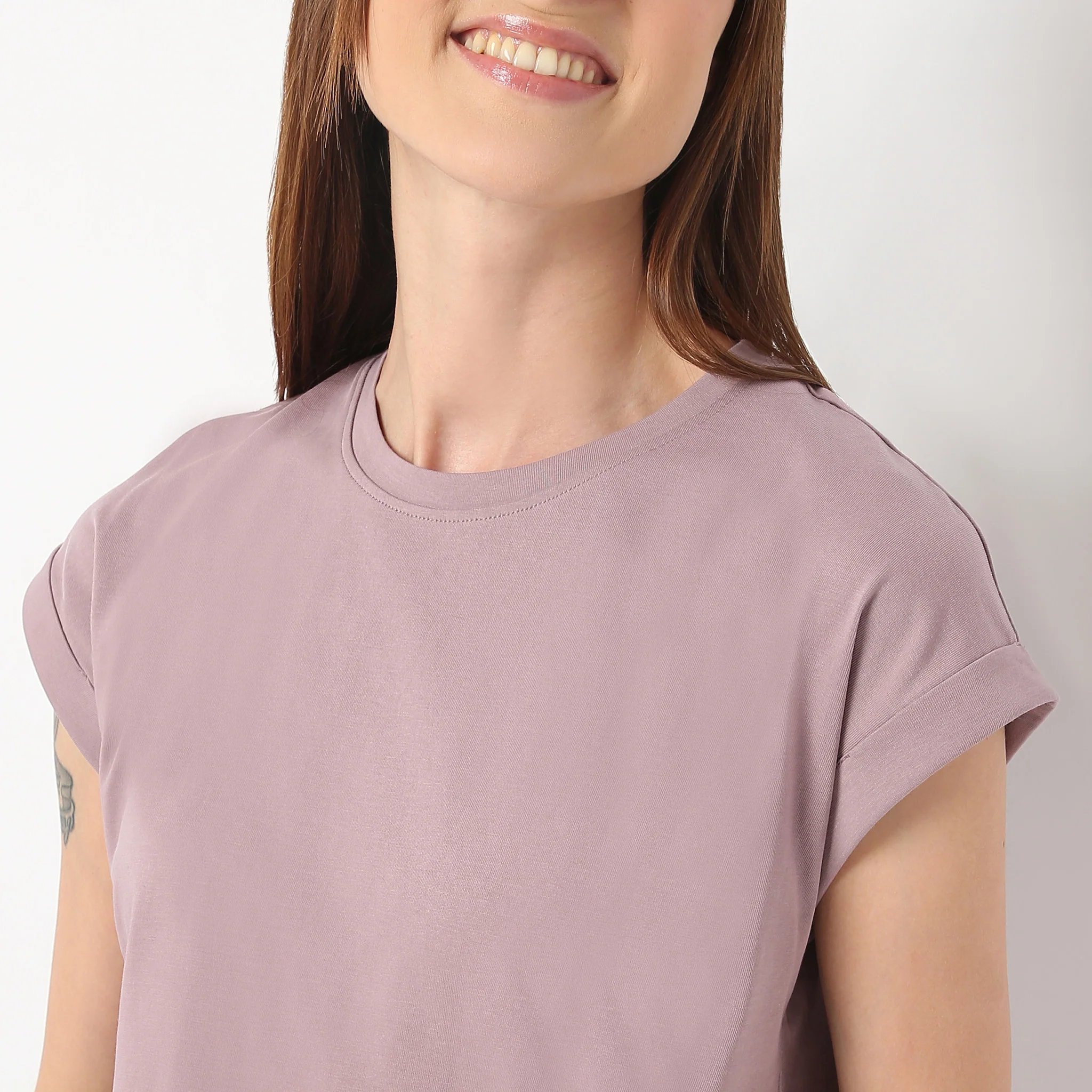 Airdry Fabric Round Neck Short Sleeve Solid Performance T-Shirt - Image 4