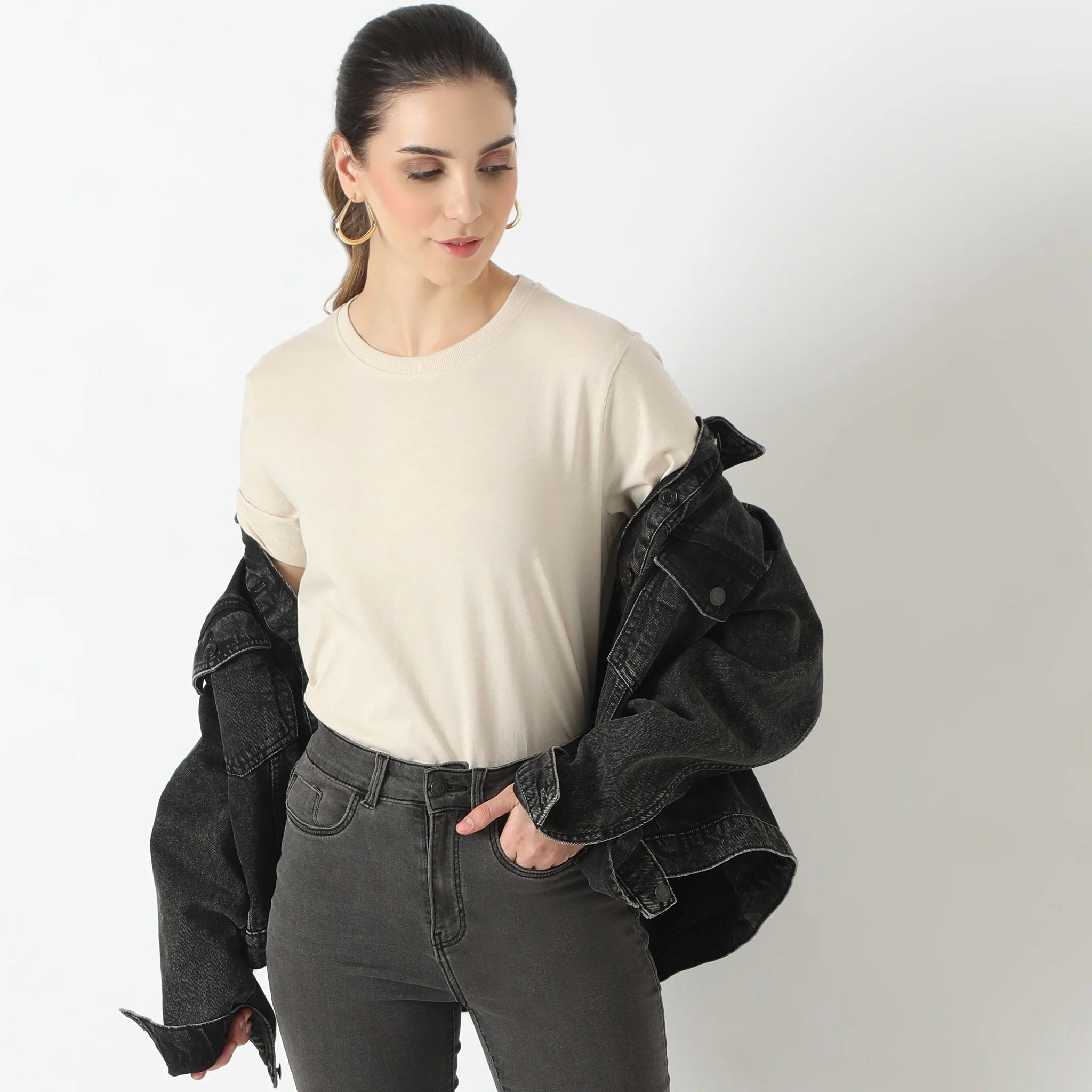 Solid Round Neck T-Shirt - Image 42