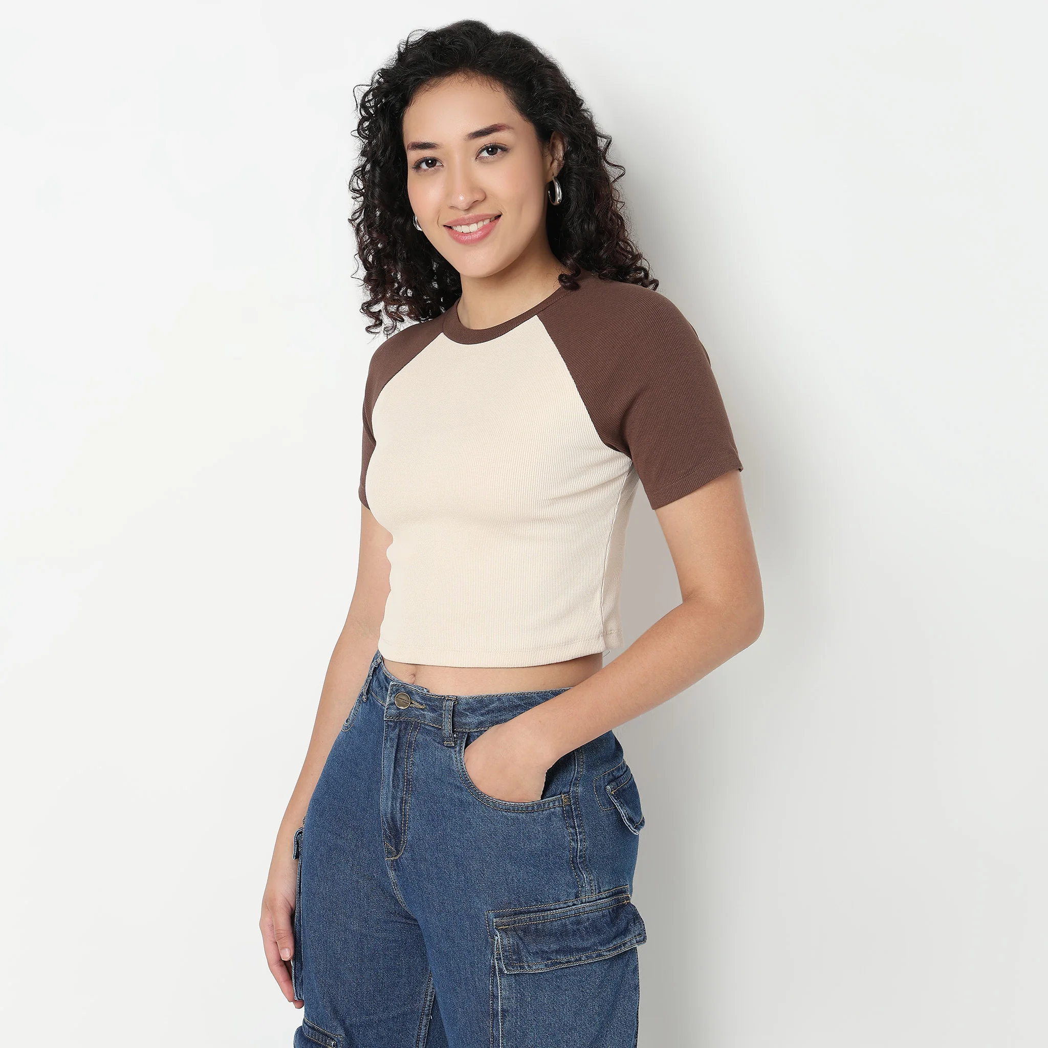 Fitted Cropped T-Shirt - Image 15