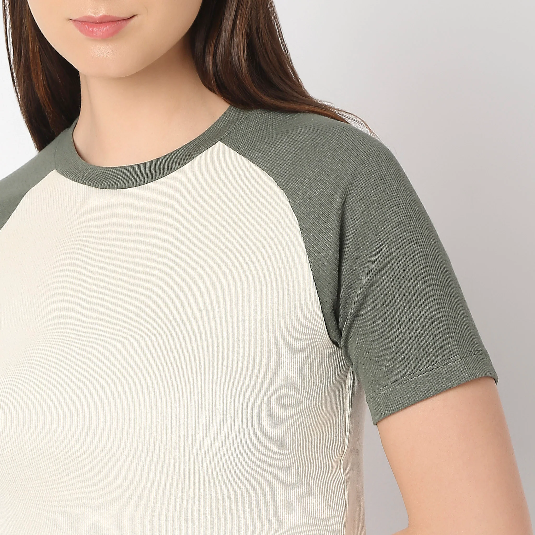 Fitted Cropped T-Shirt - Image 4