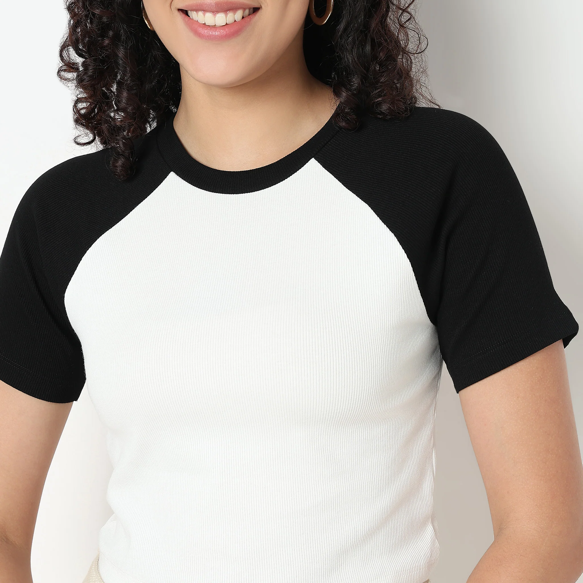 Fitted Cropped T-Shirt - Image 9