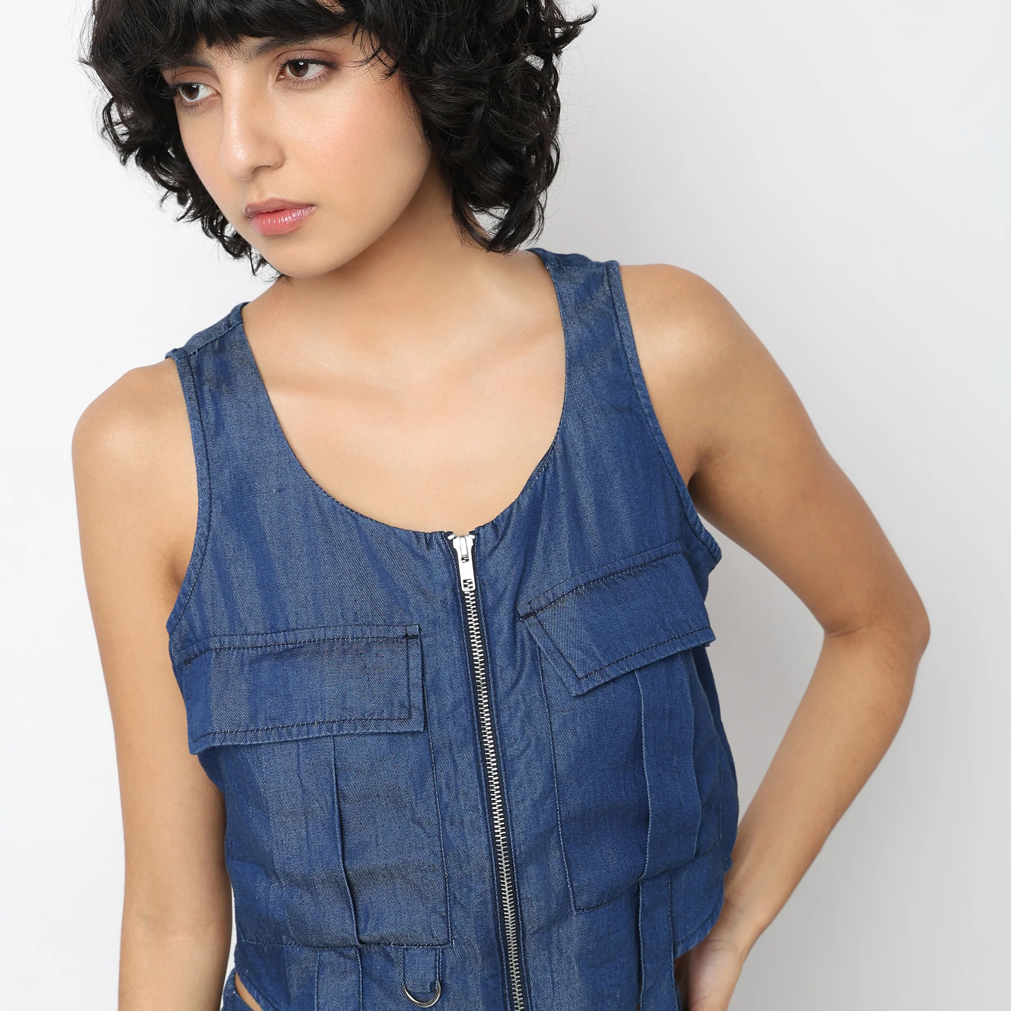 Regular Fit Solid Top - Image 4