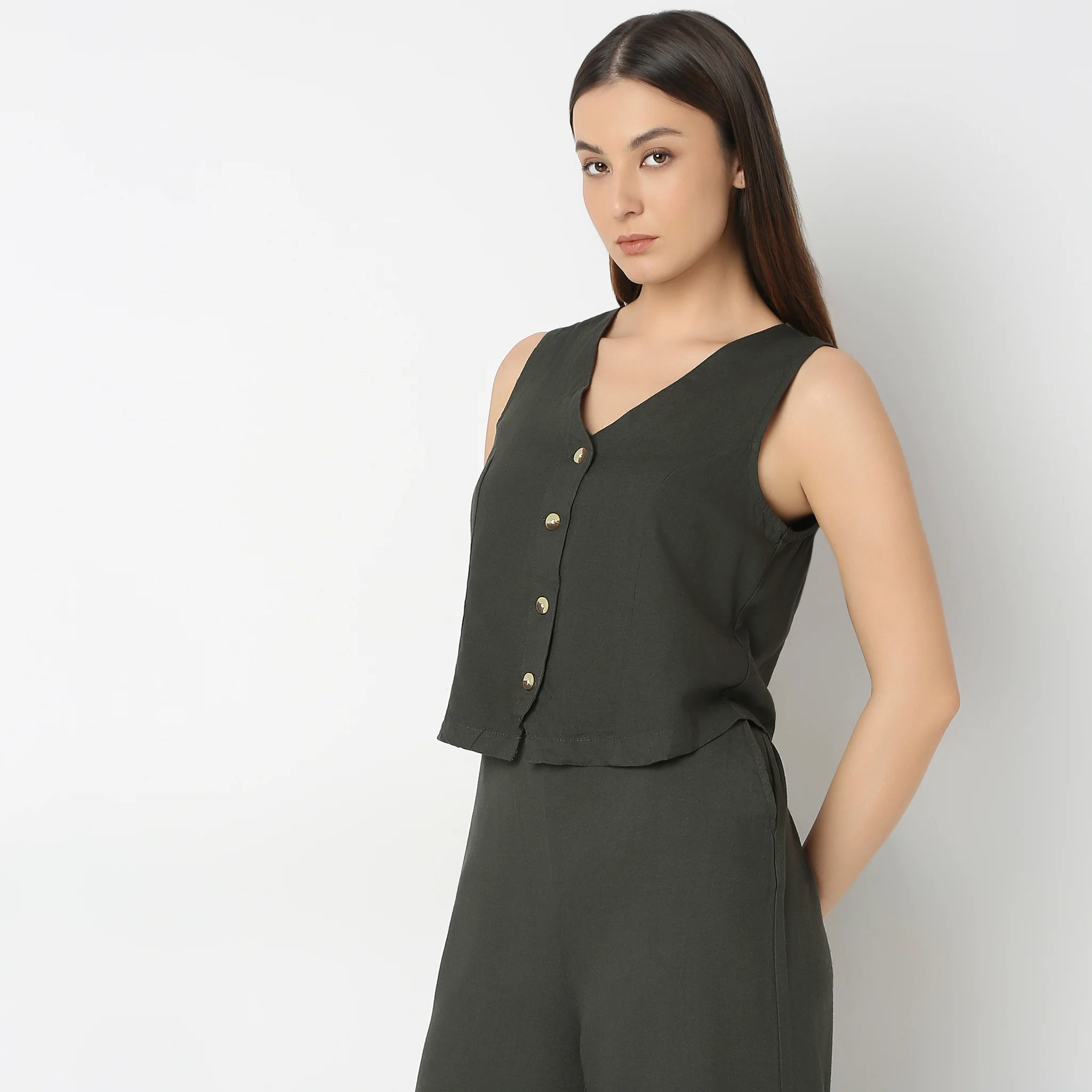 Regular Fit Solid Top - Image 10