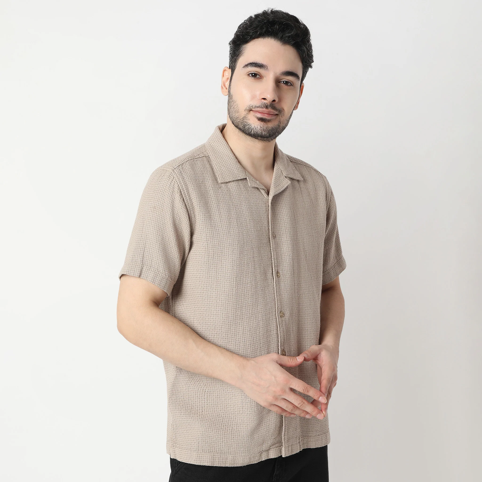 Structured Camp Collar Modern Half Sleeve Smart Cuban Shirt - Image 4