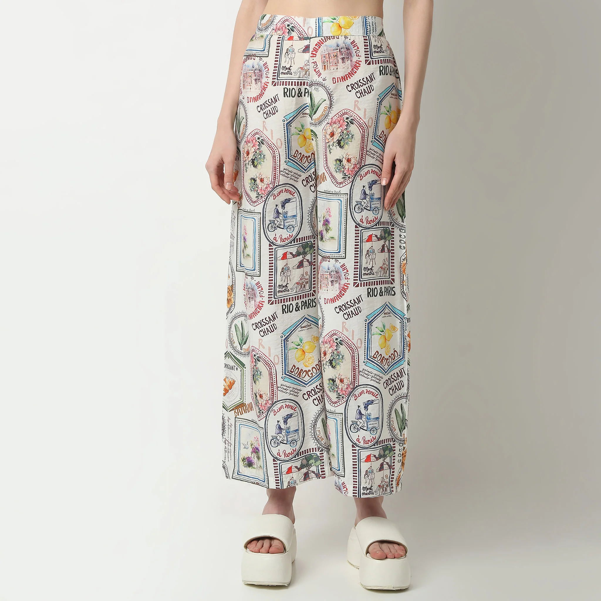 Relaxed Fit Graphic Ankle Length Betty High Rise Palazzo With All Over Print - Image 2