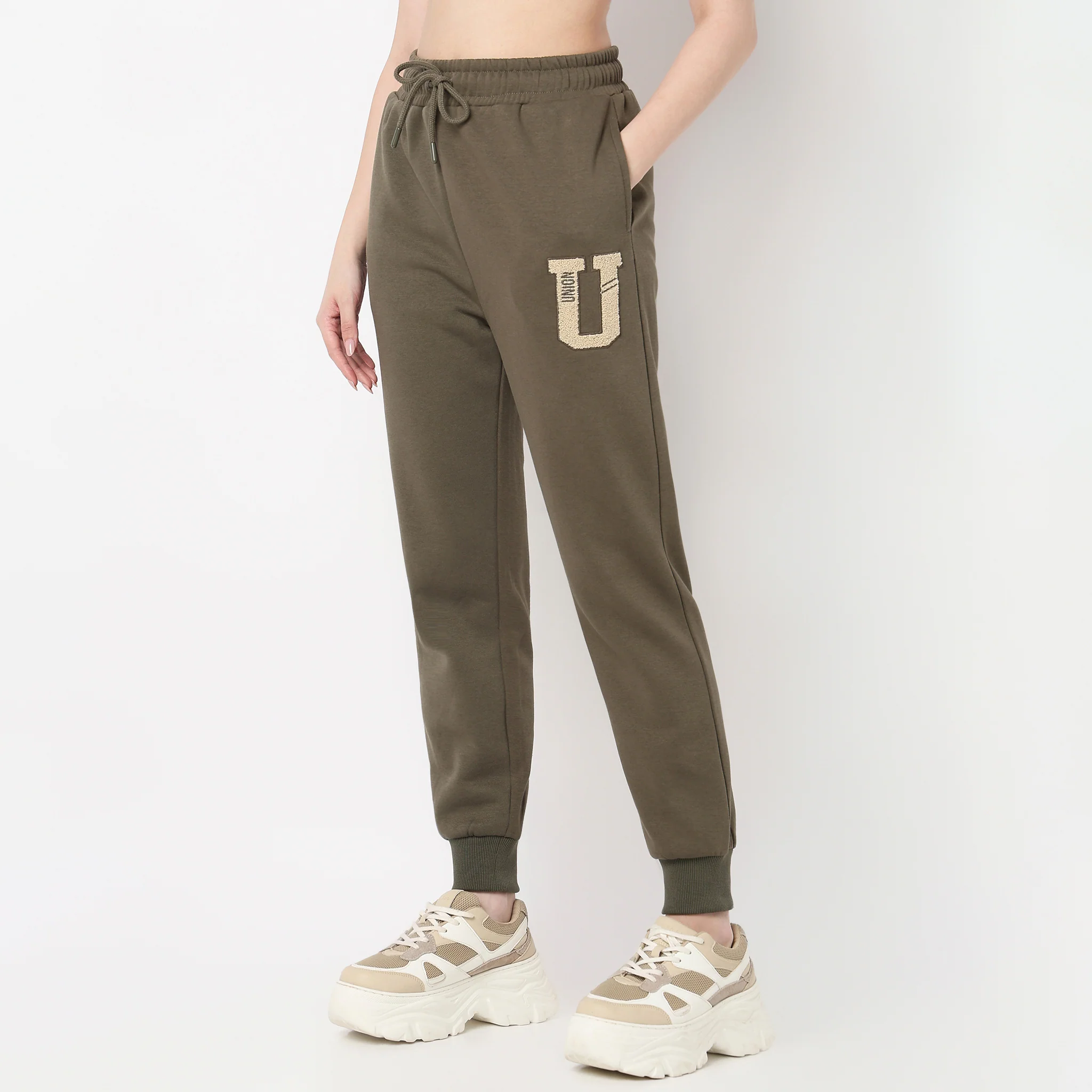 Relaxed Fit High Rise Jogger - Image 5