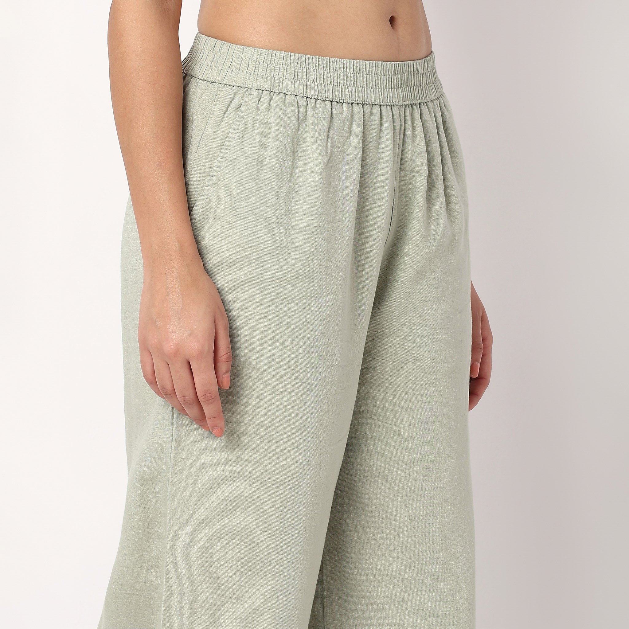 Relaxed Fit High Rise Palazzo With Scallop Hem - Image 4