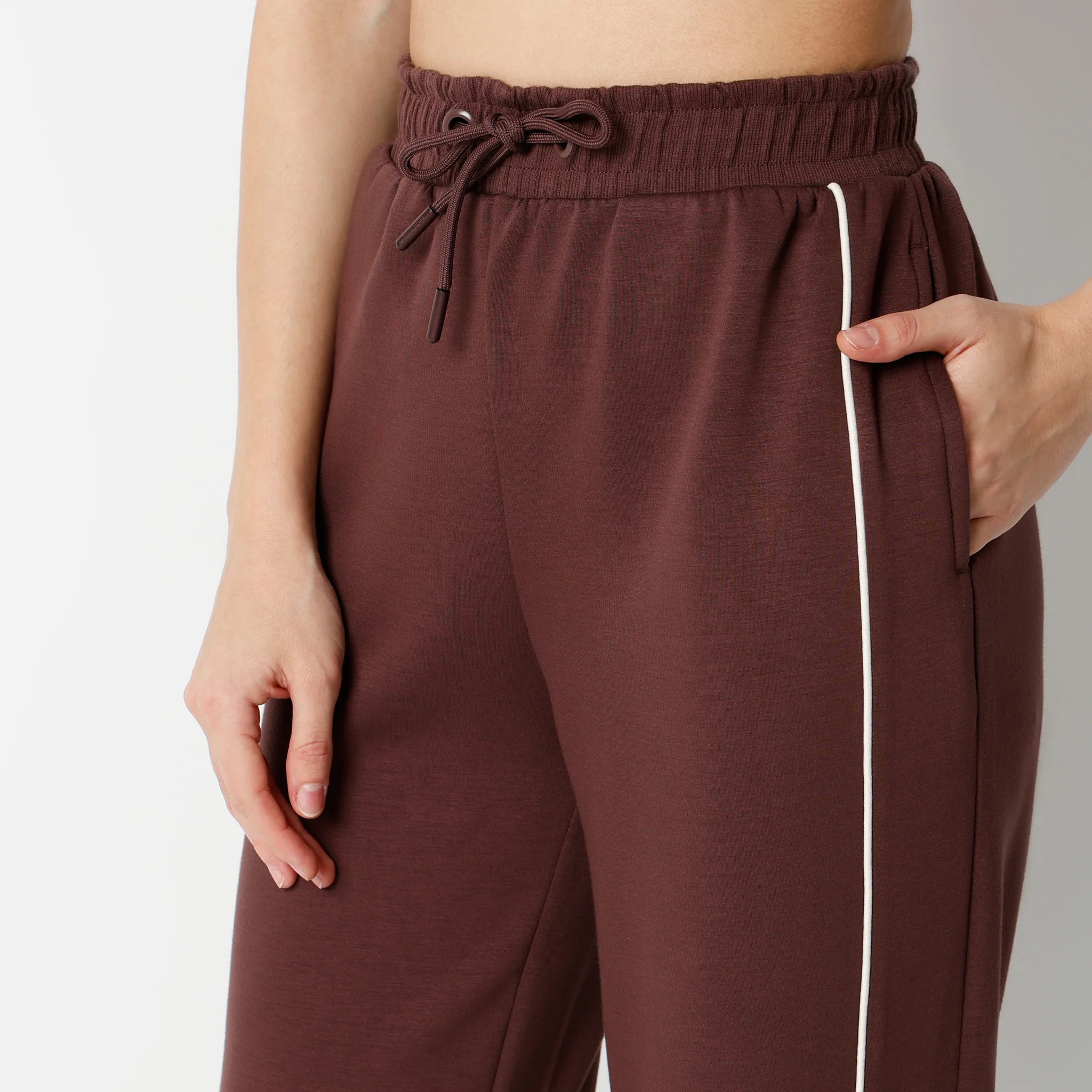 Relaxed Fit Ankle Length High Rise Joggers - Image 4
