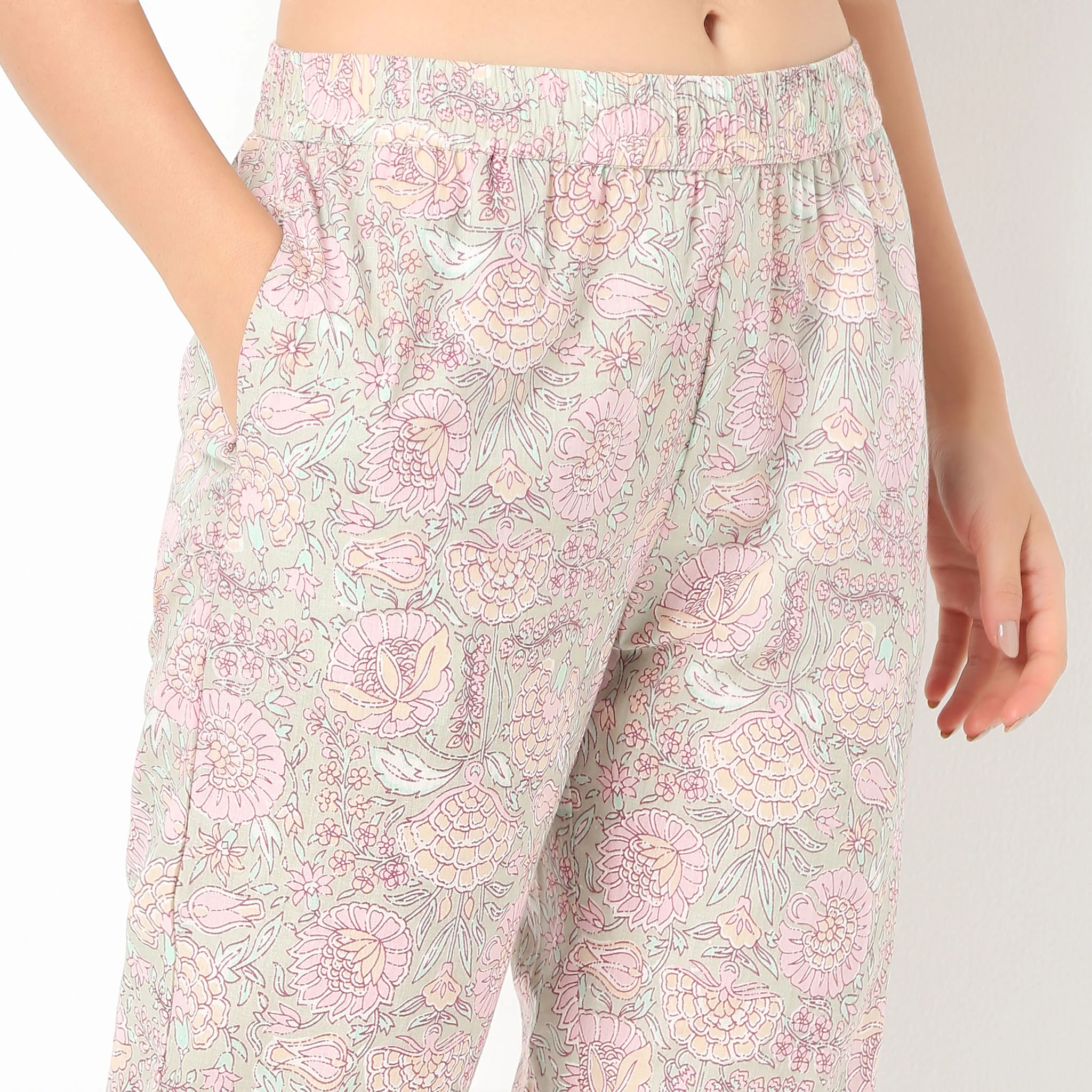 Round Neck Three-Fourth Sleeve Printed Jaipuri Top With Pyjama Sleepwear Set - Image 7