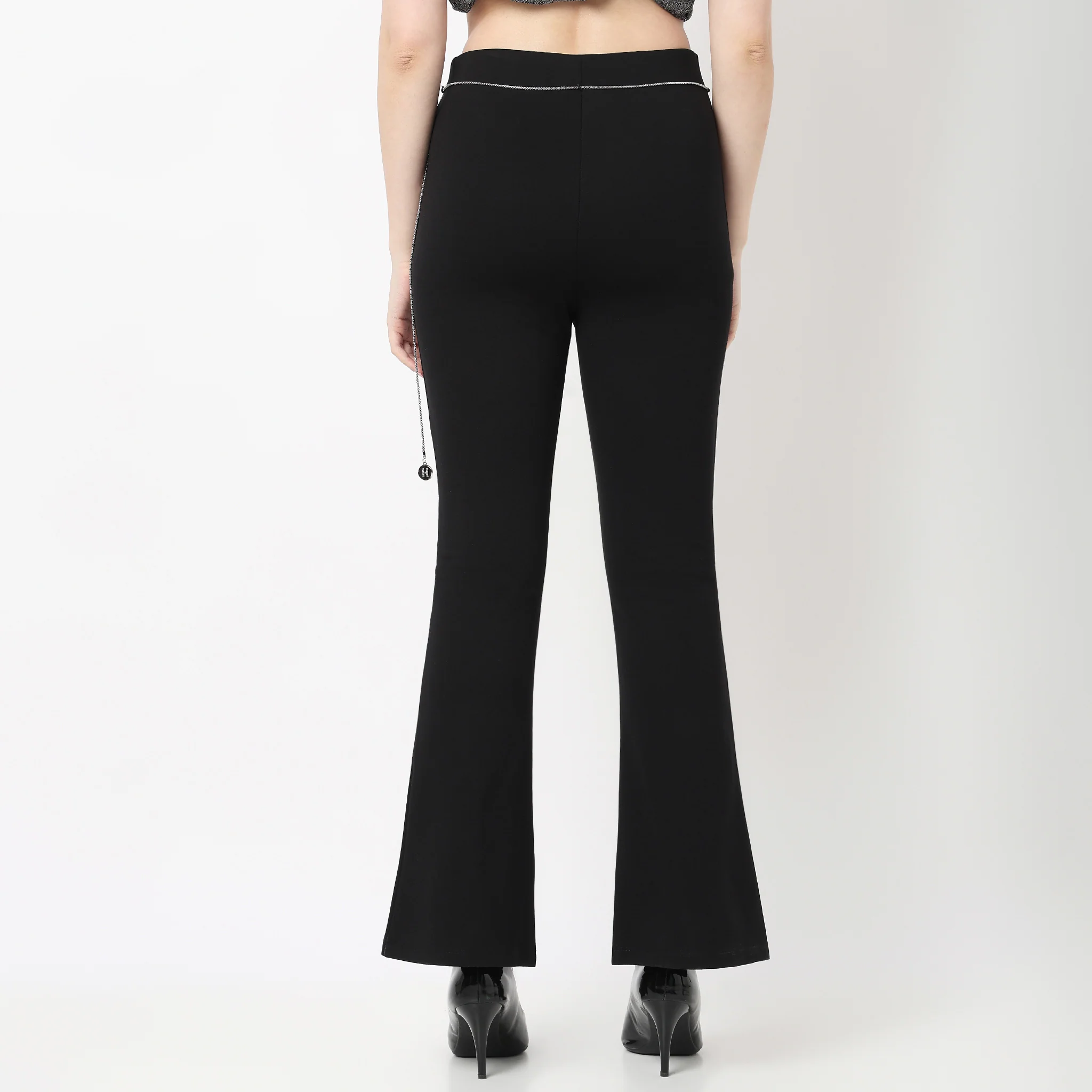 Silver Metal Chain On Waist And Centre Slit At Hem Detail Pant - Image 3