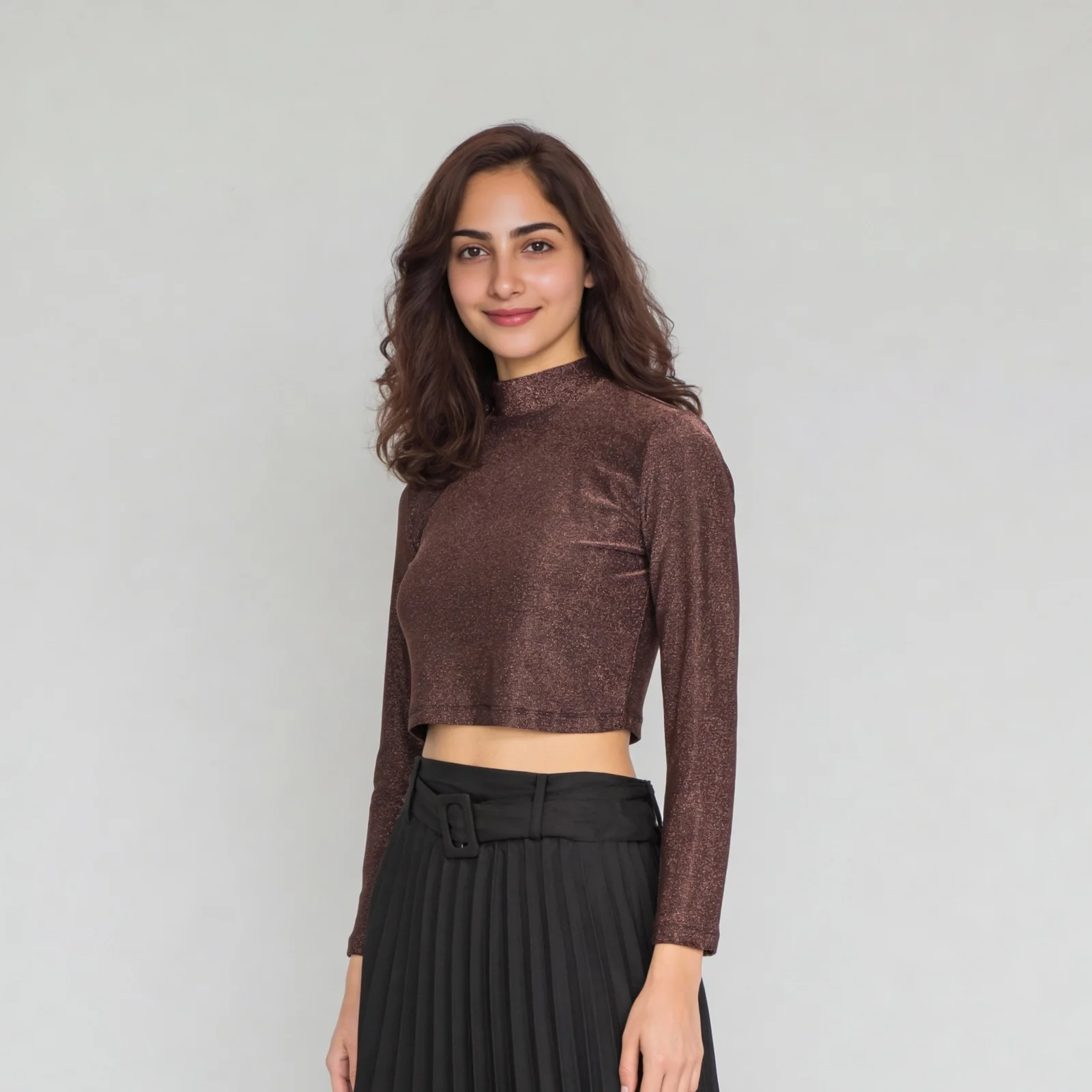 Slim Fit Embellished Crop T-Shirt - Image 10