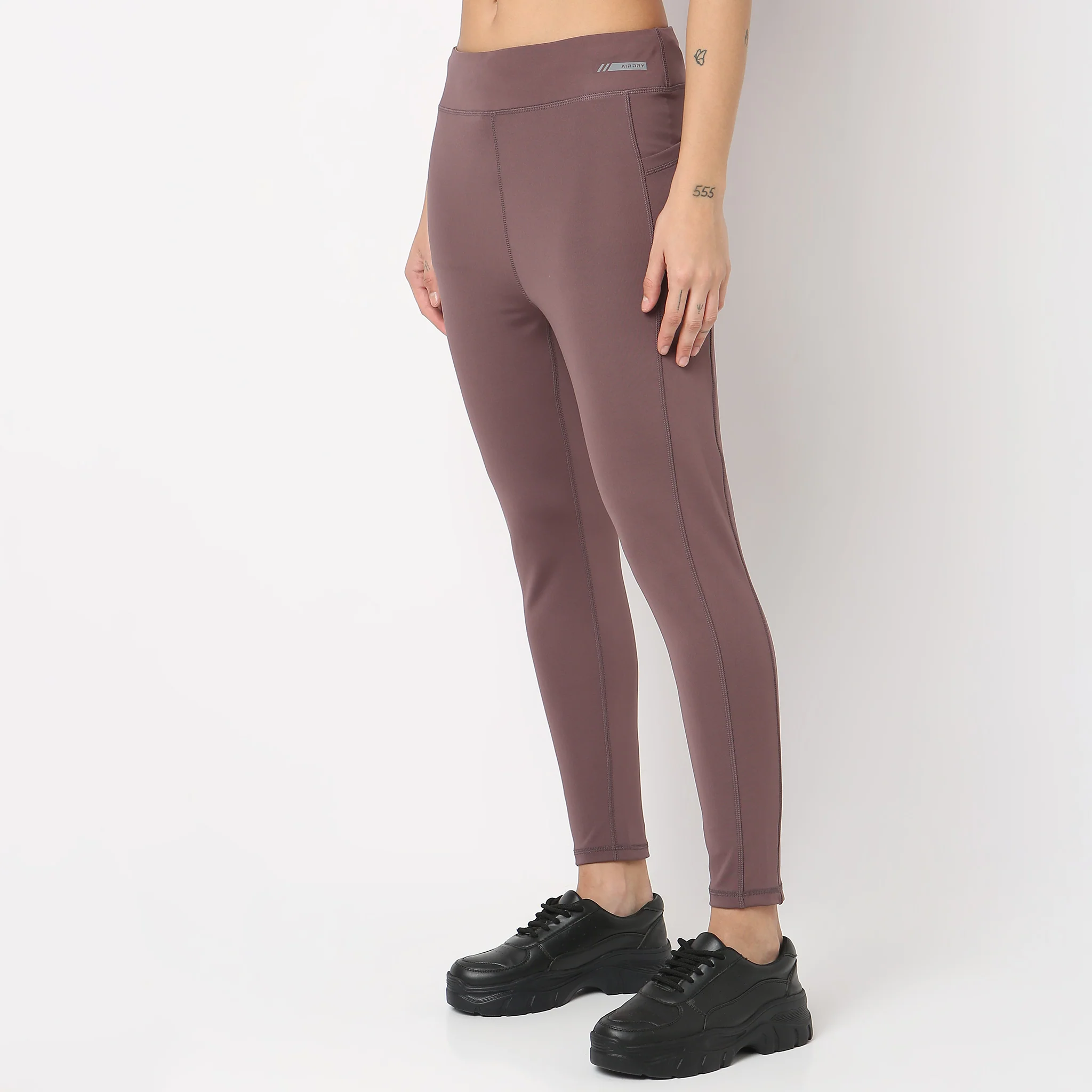 Slim Fit High Rise Jeggings - Image 15
