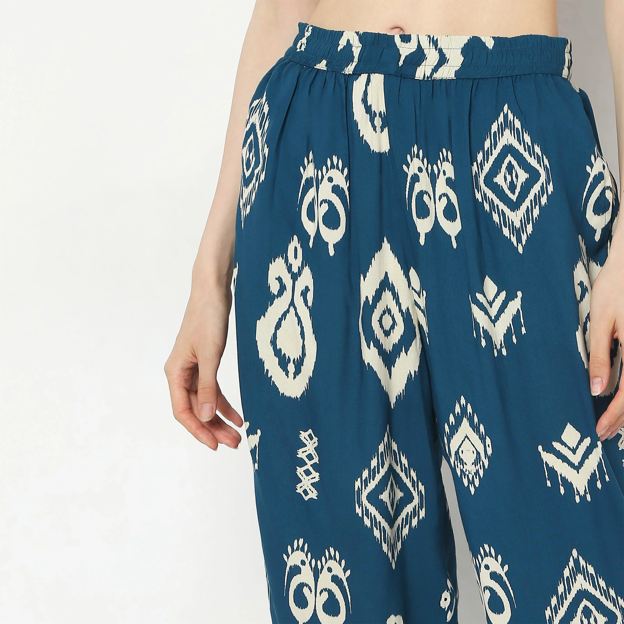 Slim Fit High Rise Pants - Image 4