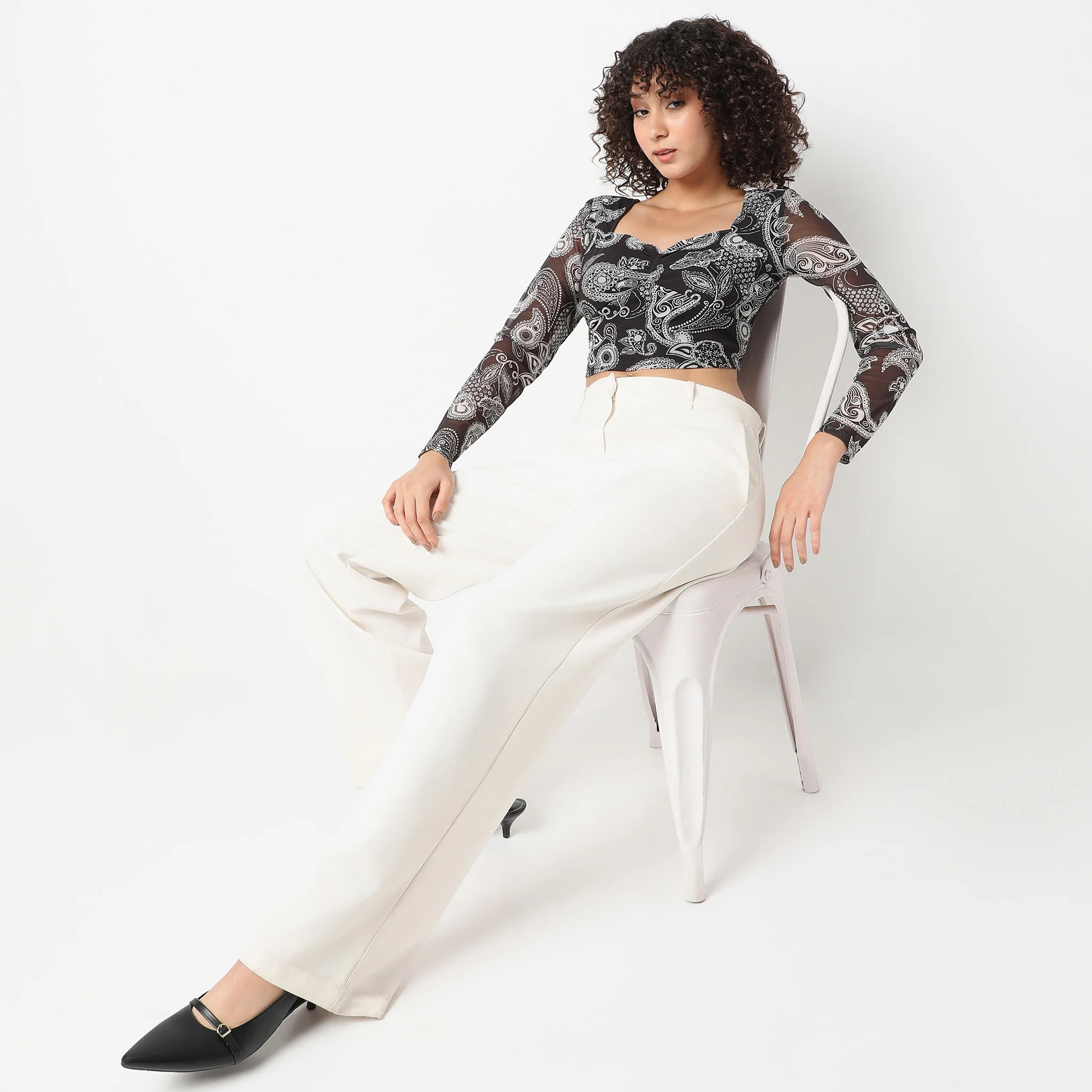 Sweetheart Neck Full Sleeve Fitted Printed Crop Top - Image 6