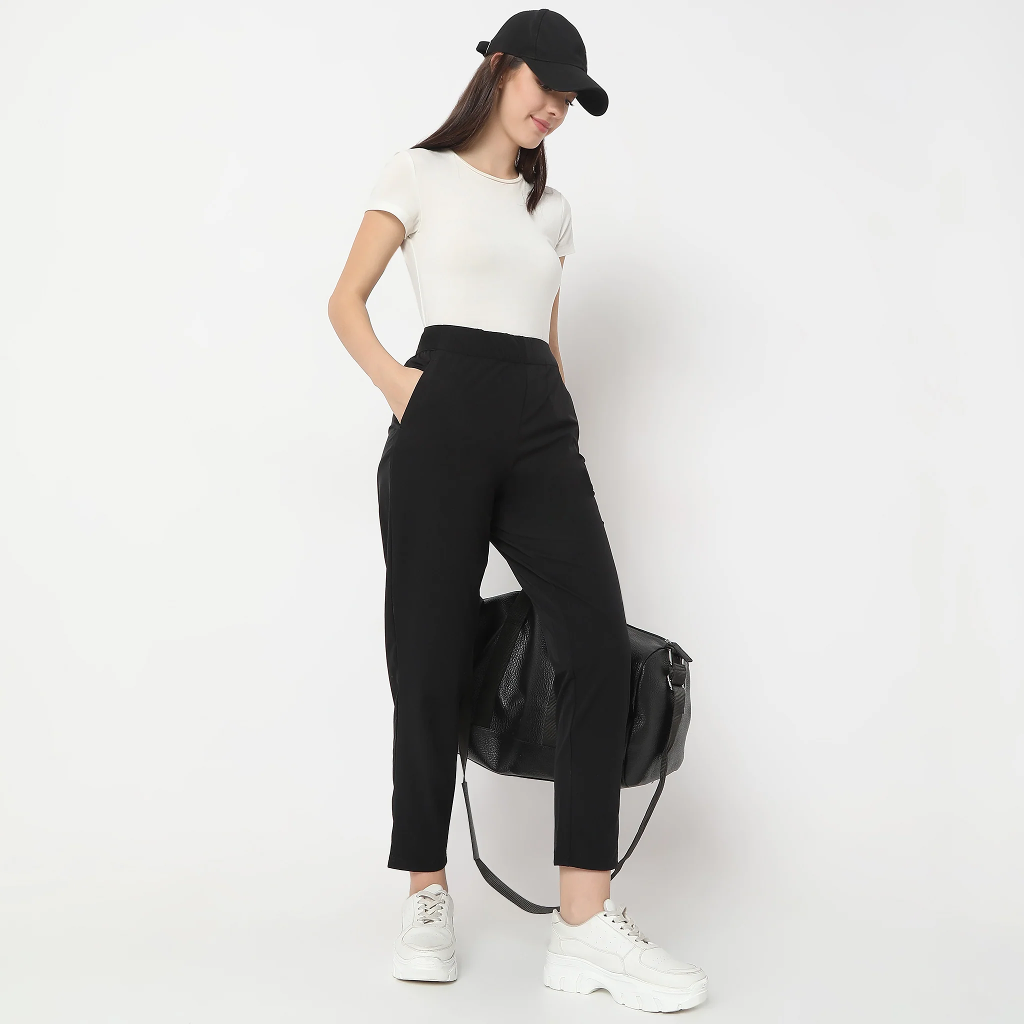 Slim Fit Ankle Length Mid Rise Leggings