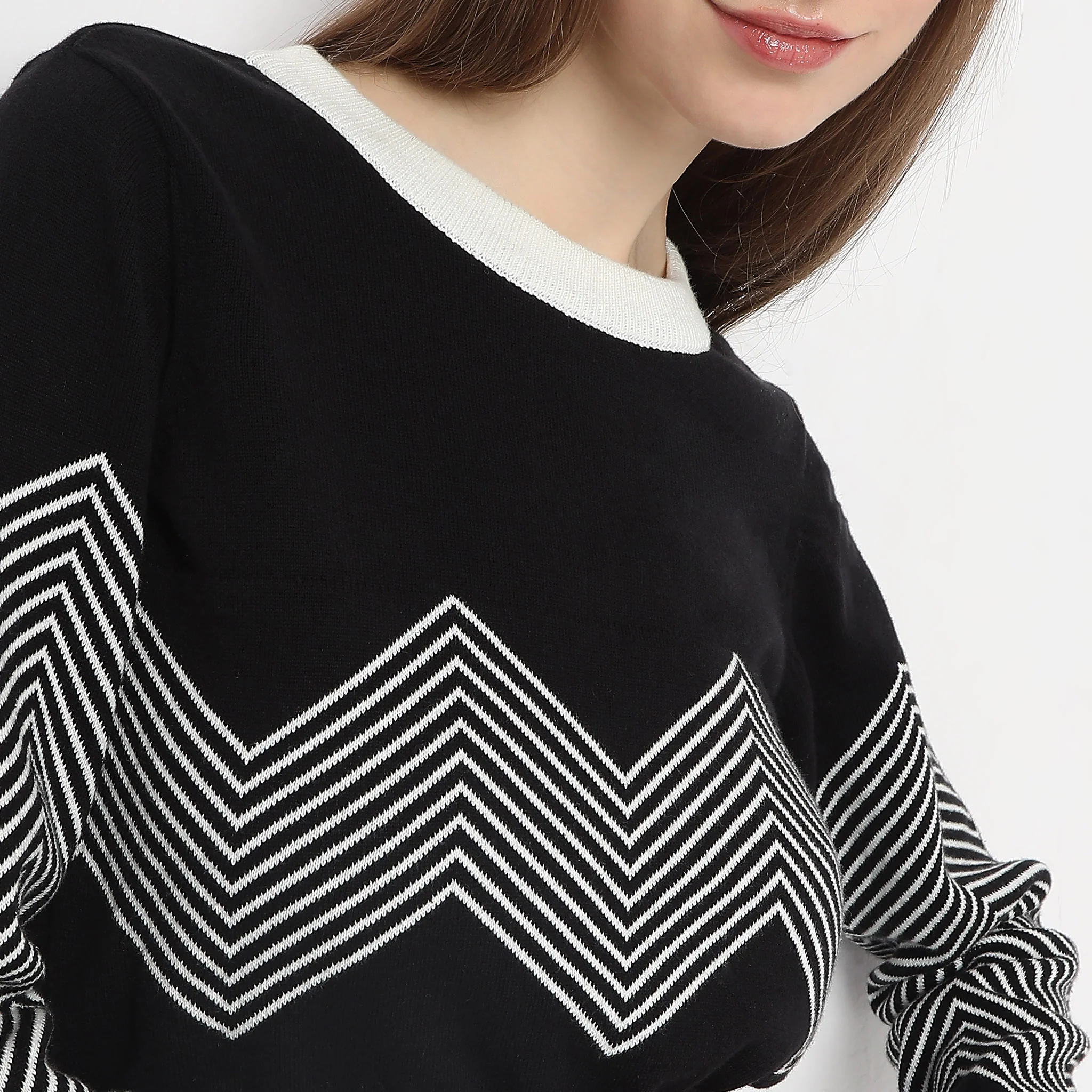 Slim Fit Striped Boat Neck Flat Knits Full Sleeve Crop T-Shirt - Image 5