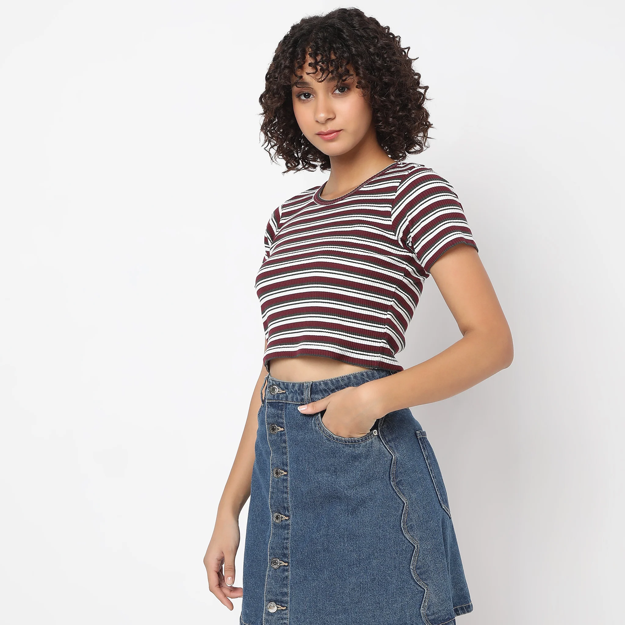 Slim Fit Striped Crew Neck Crop T-Shirt - Image 10