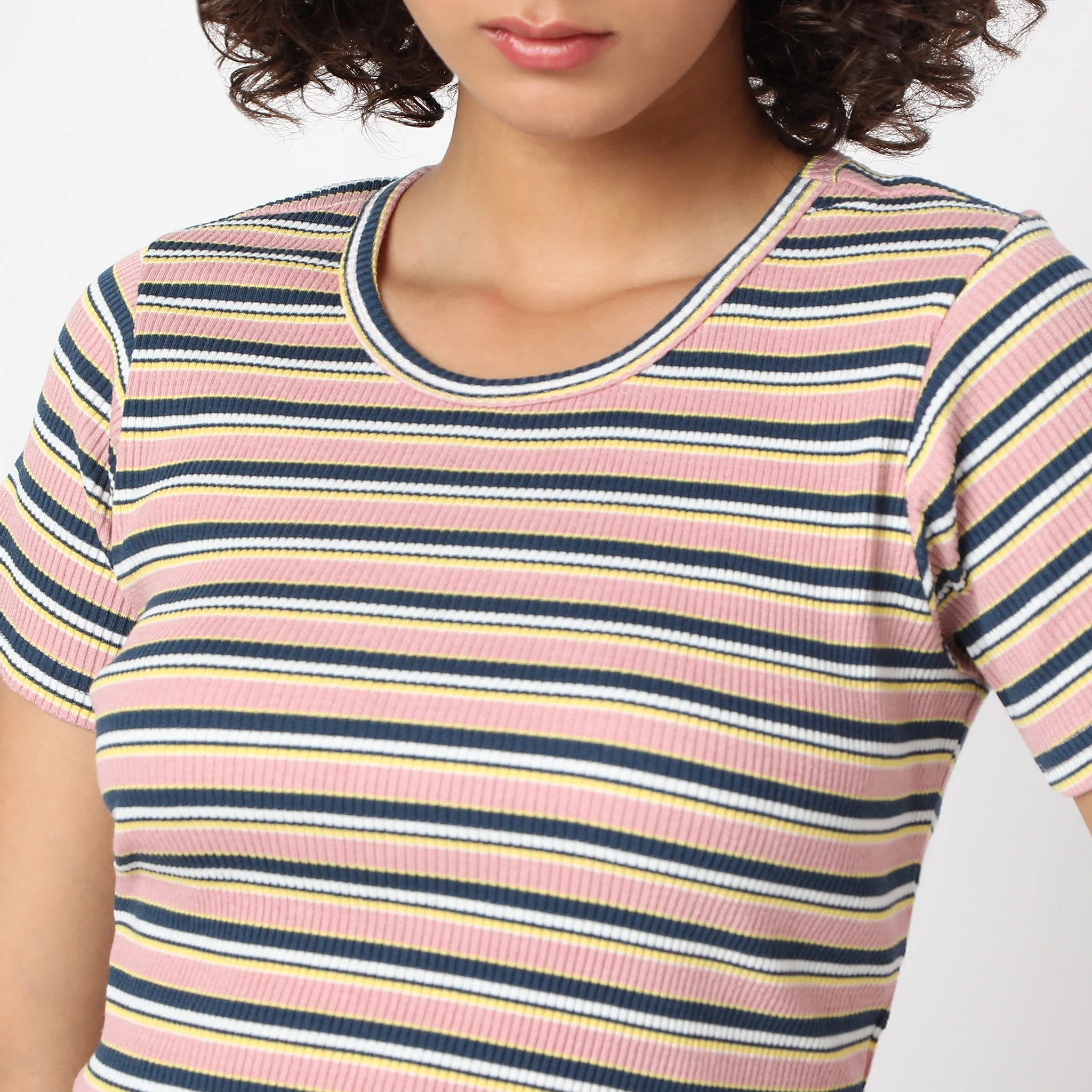 Slim Fit Striped Crew Neck Crop T-Shirt - Image 4