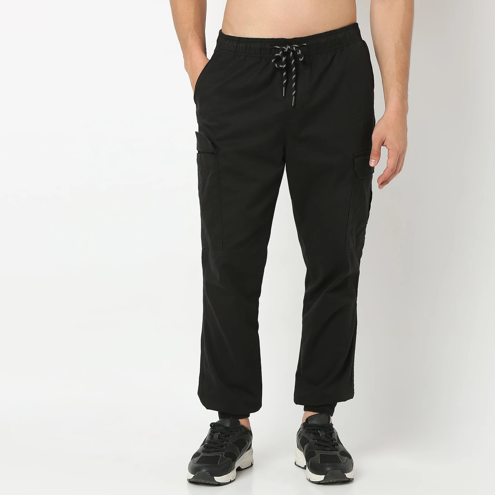 Regular Fit Cotton Heavy Duty Cargo Pants With Utility Pockets - Image 2