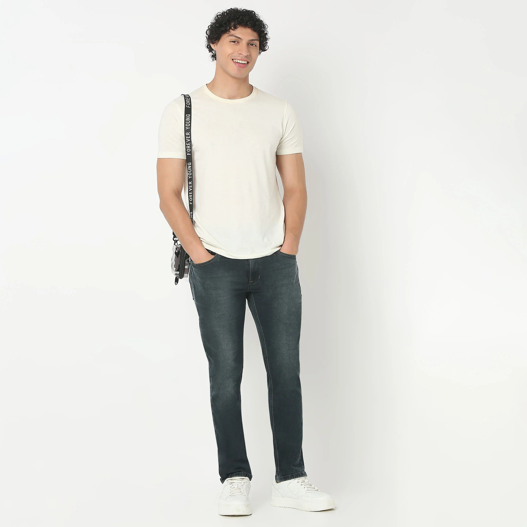 Solid Knitted Structured Tinted Vintage Straight Fit Jeans