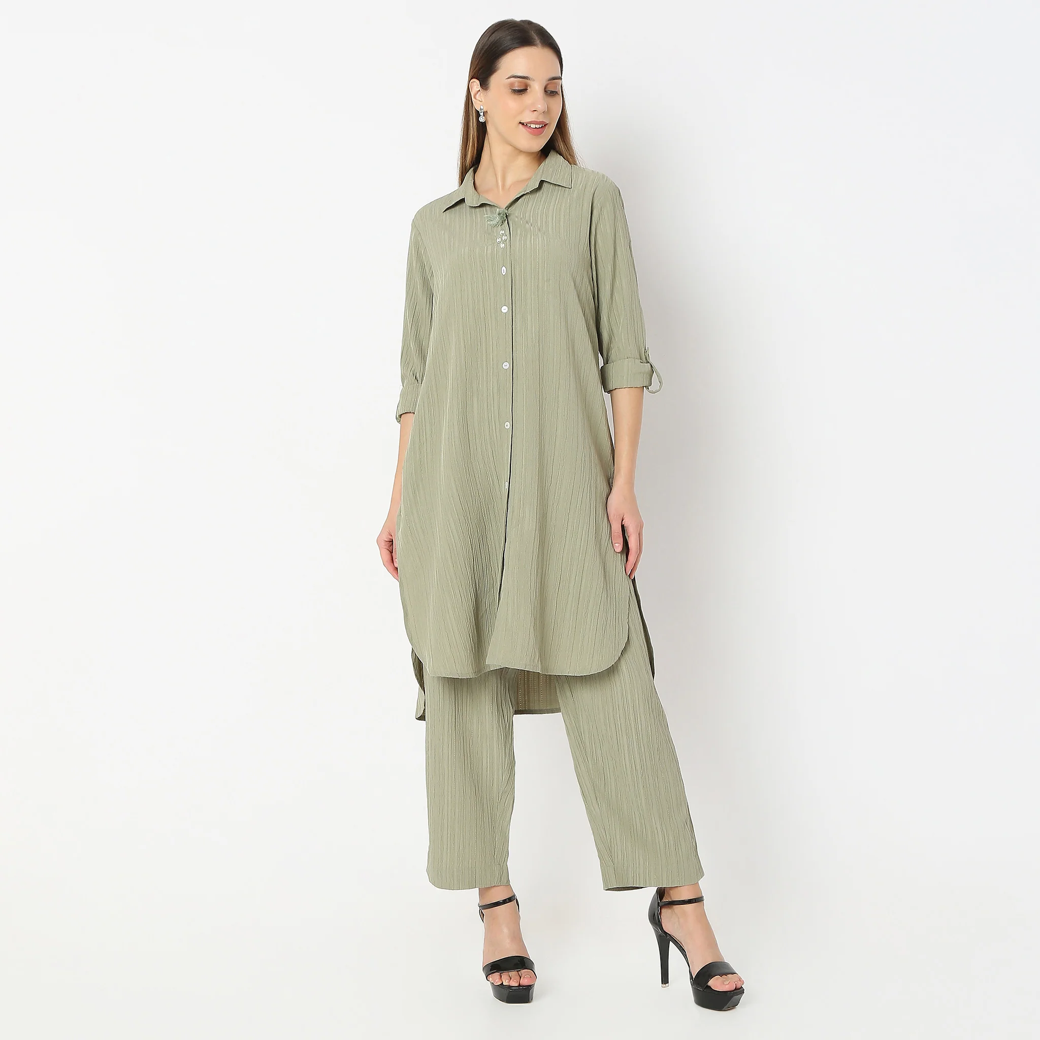 Straight Fit Collar Coordinated Code Kurta With Pant Set - Image 2