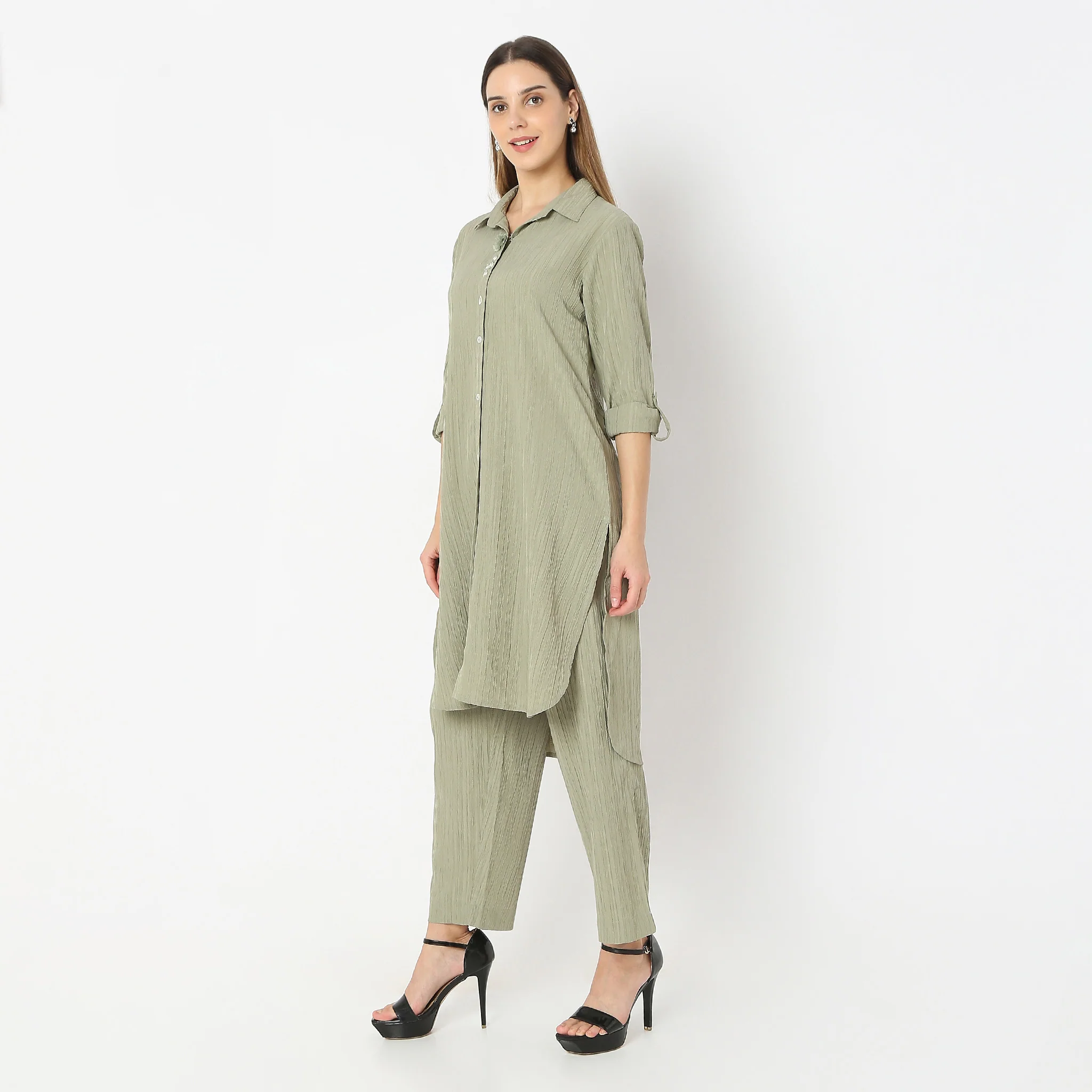 Straight Fit Collar Coordinated Code Kurta With Pant Set - Image 5