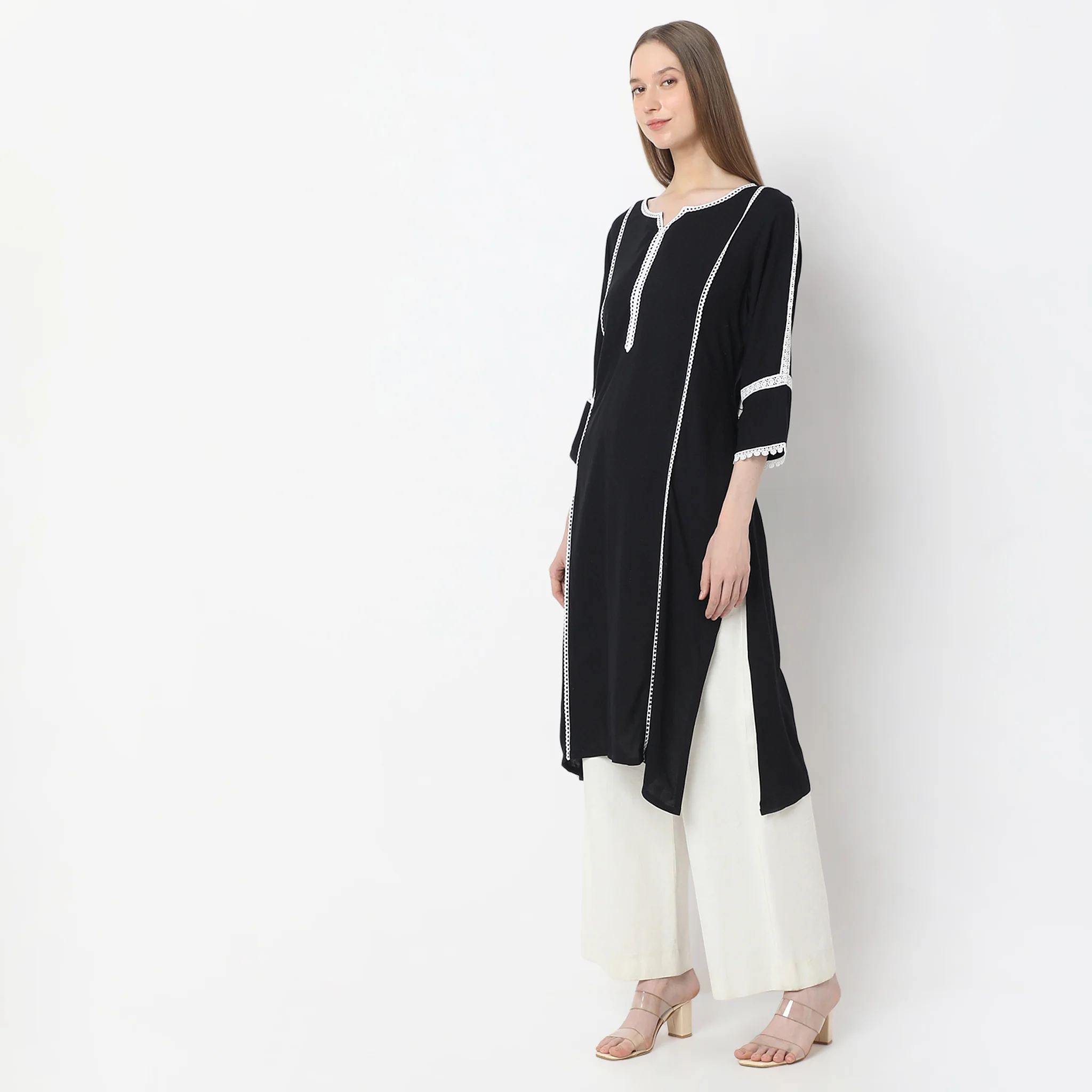 Straight Fit Embroidered Below Knee Kurta - Image 5