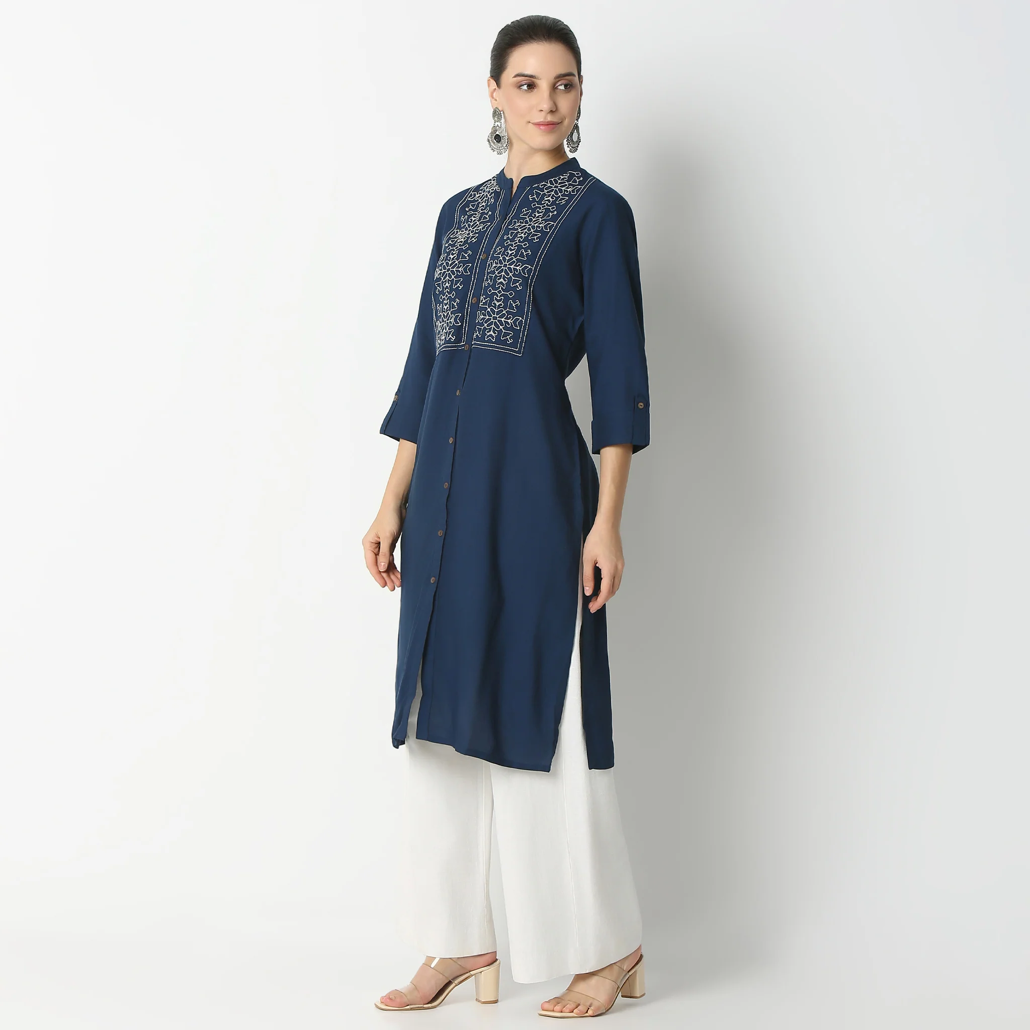 Embroidered Band Neck Kurta - Image 5