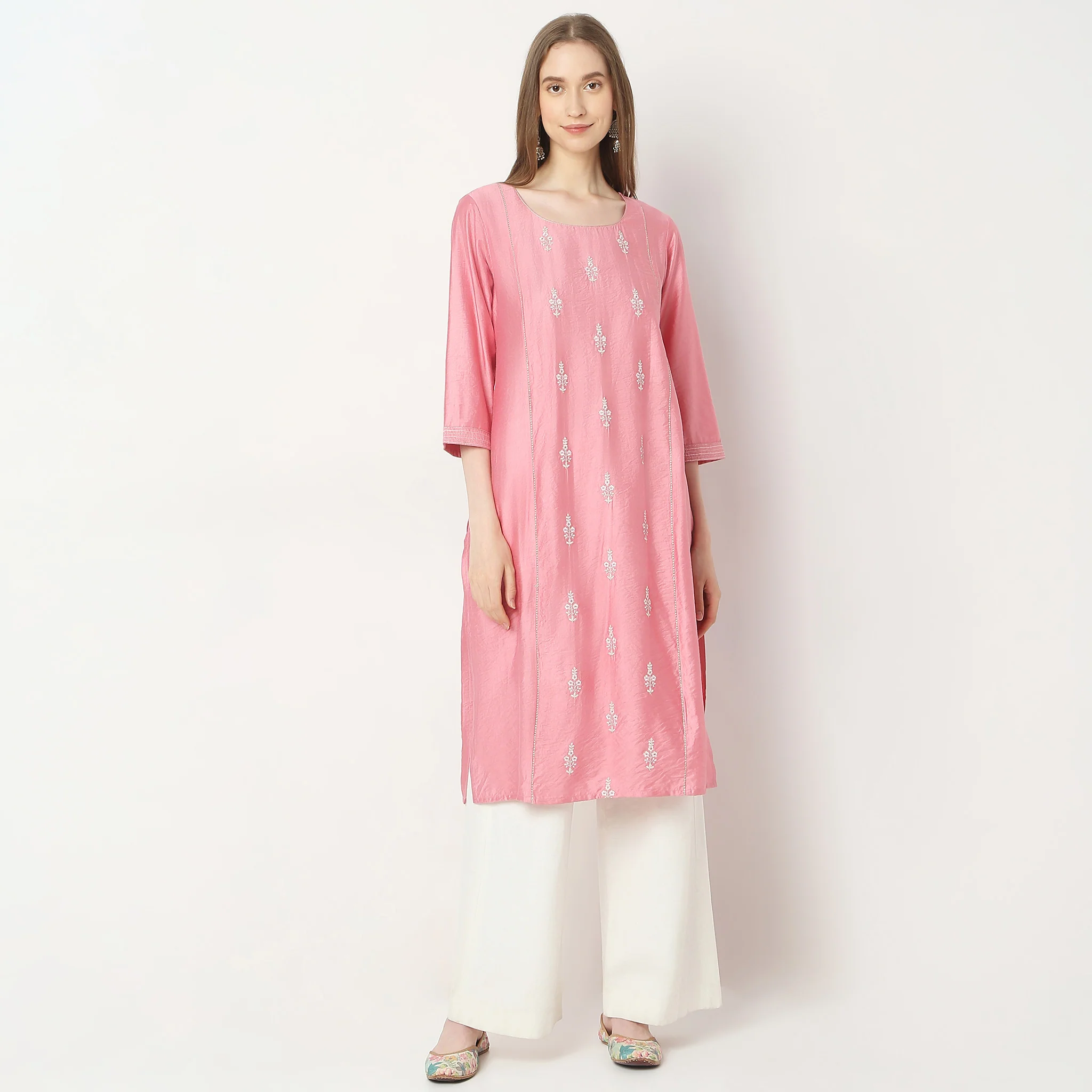 Straight Fit Embroidered Kurta - Image 2