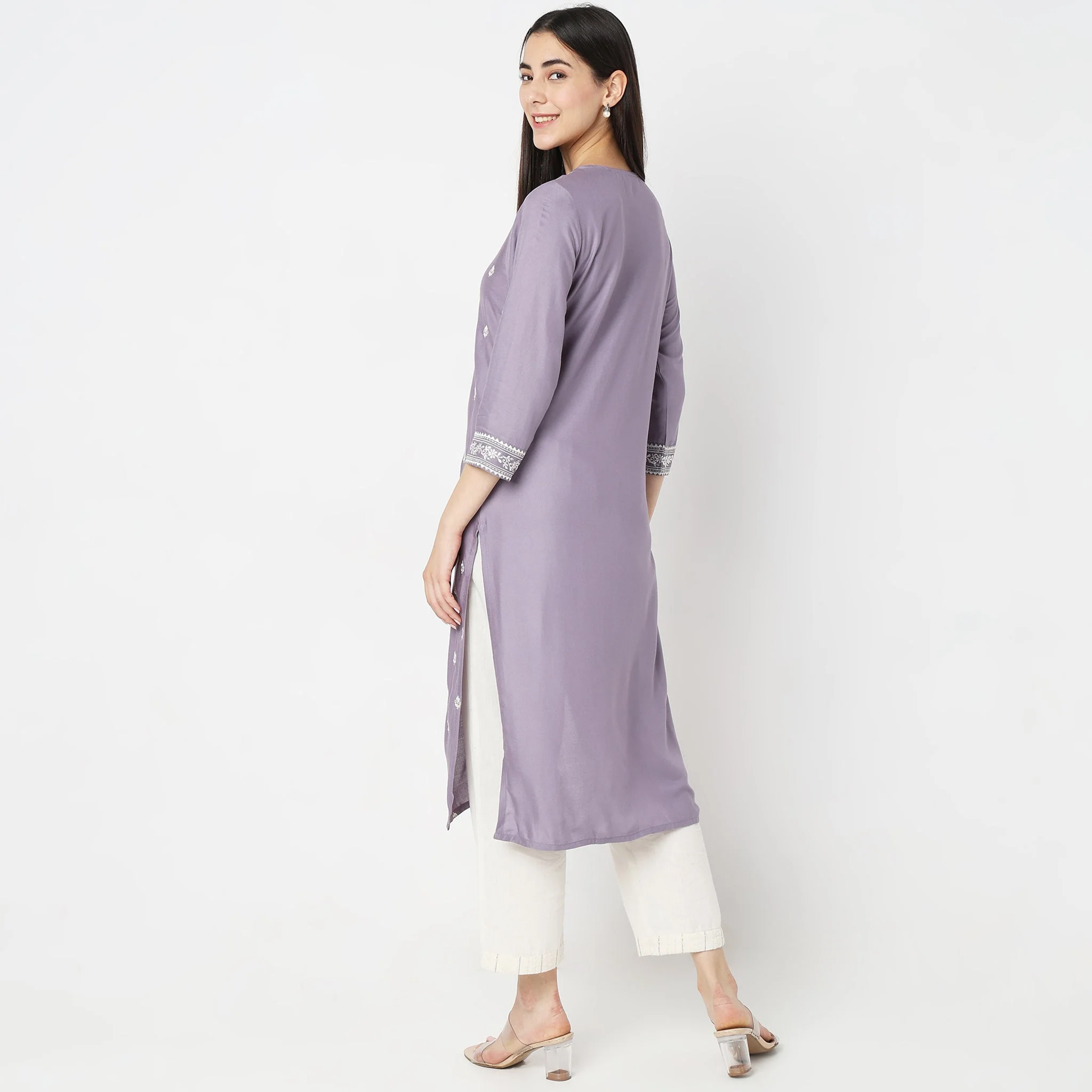 Straight Fit Embroidered Kurta - Image 3