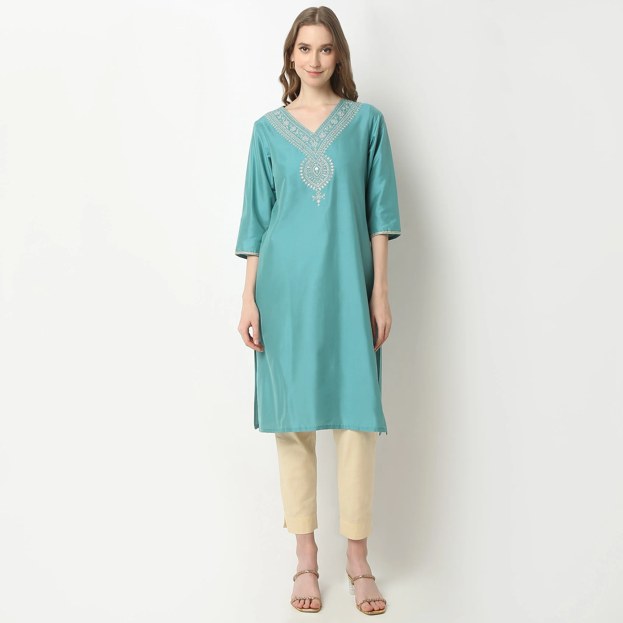 Straight Fit Embroidered Kurta - Image 7