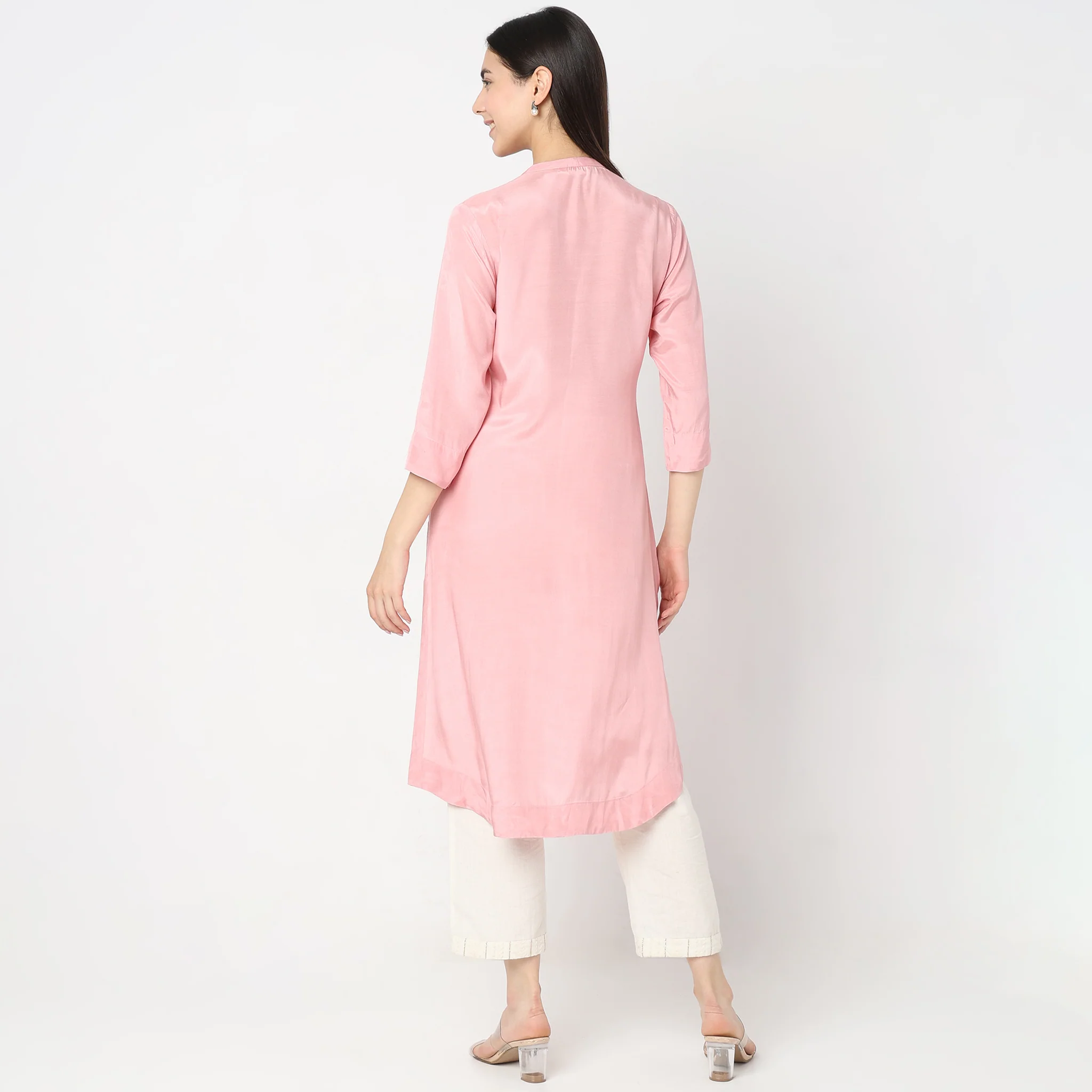 Straight Fit Embroidered Kurta - Image 3