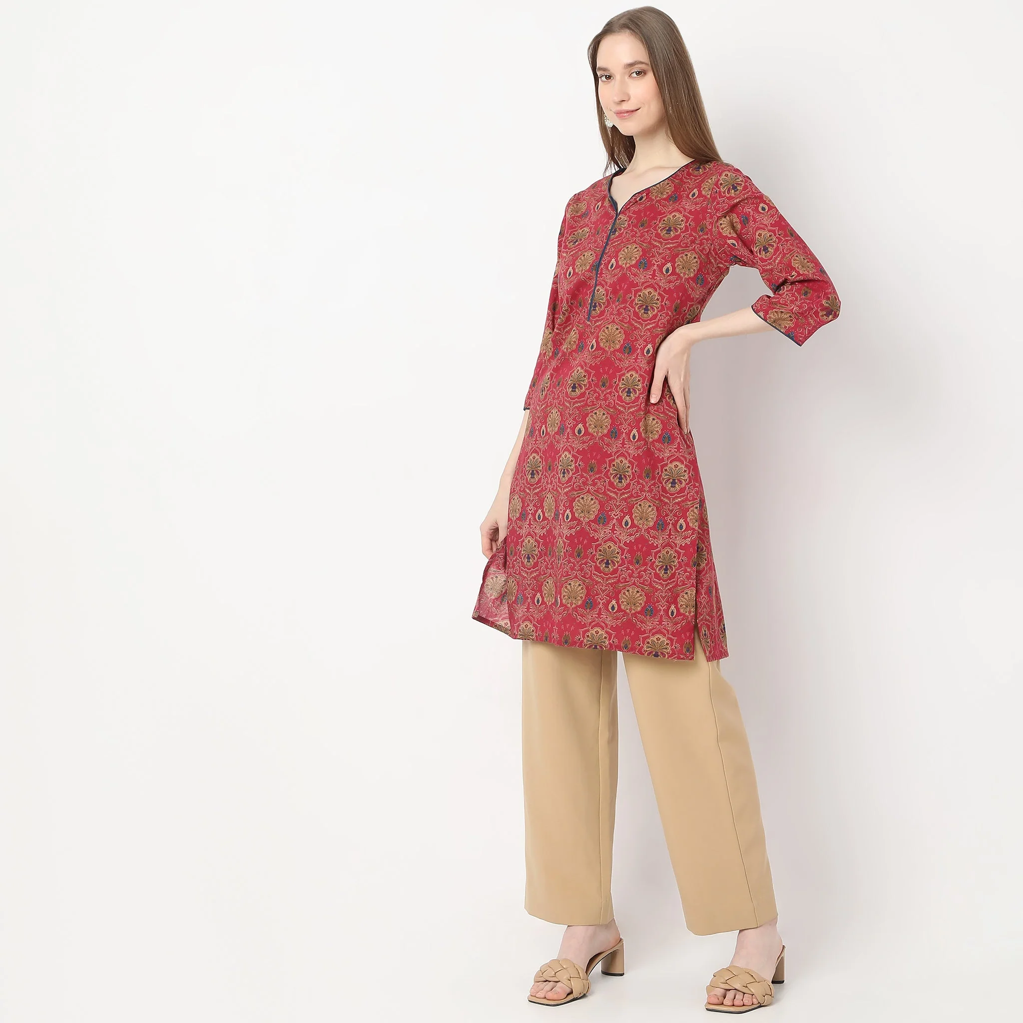 Floral Straight Kurta - Image 10