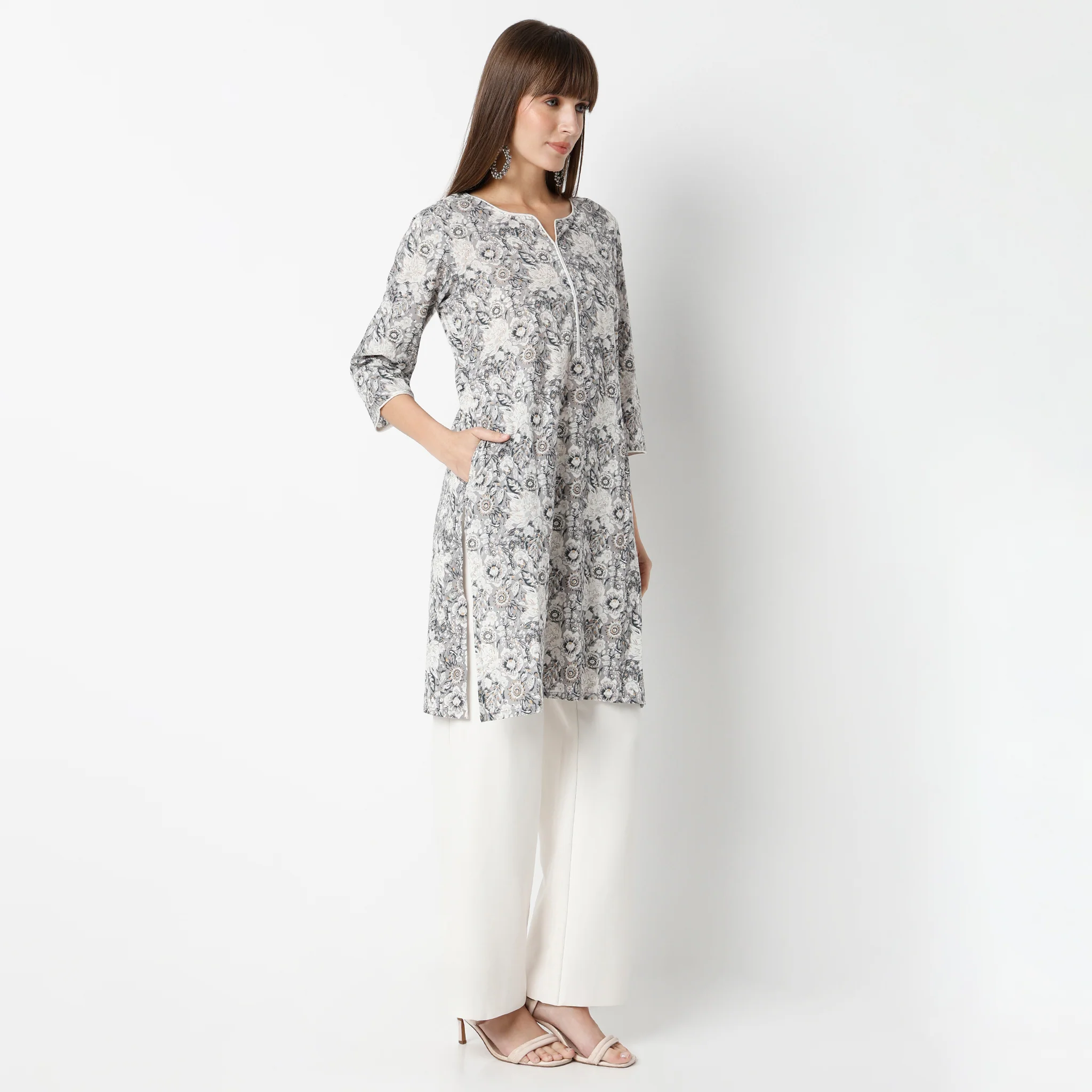 Floral Straight Kurta - Image 2