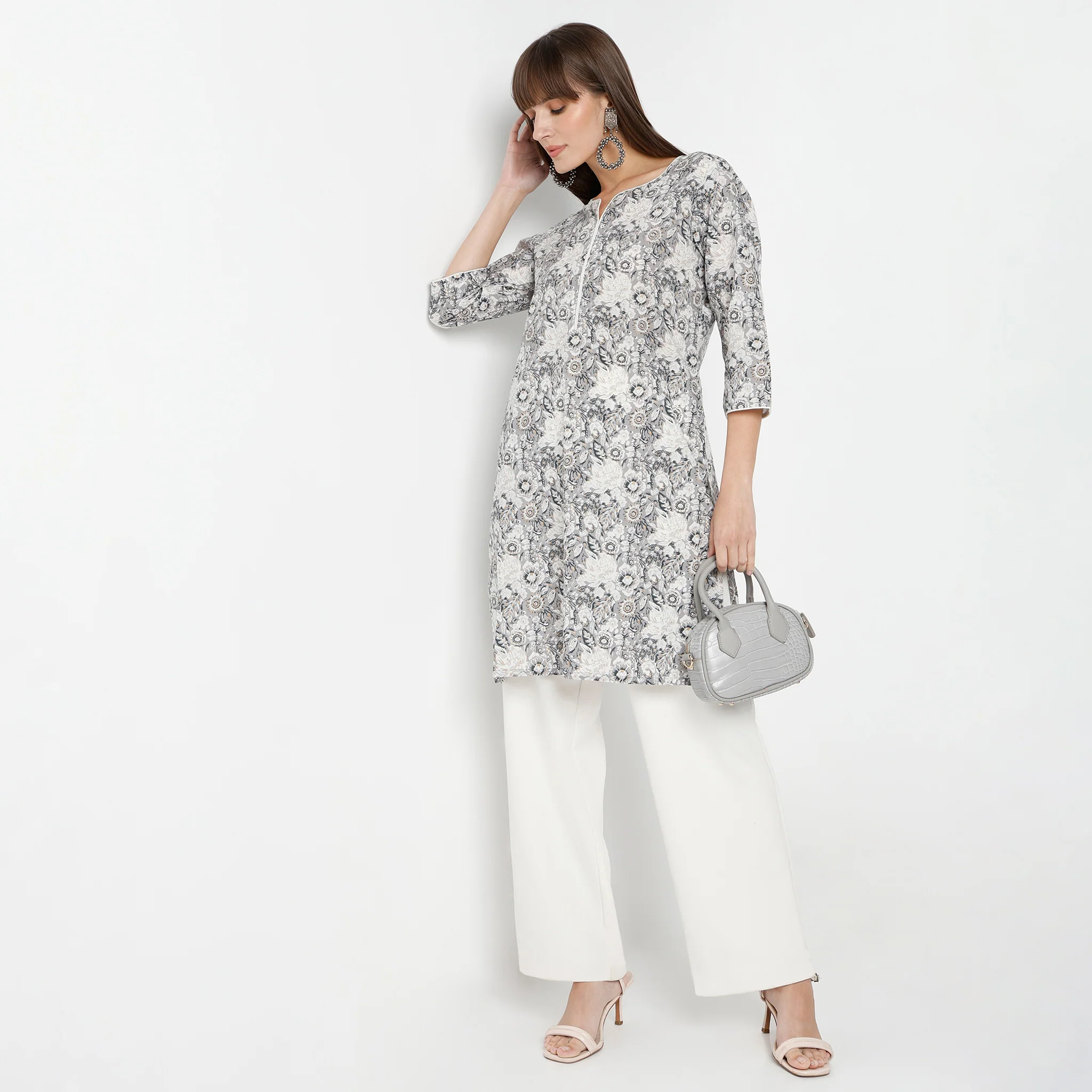 Floral Straight Kurta - Image 4