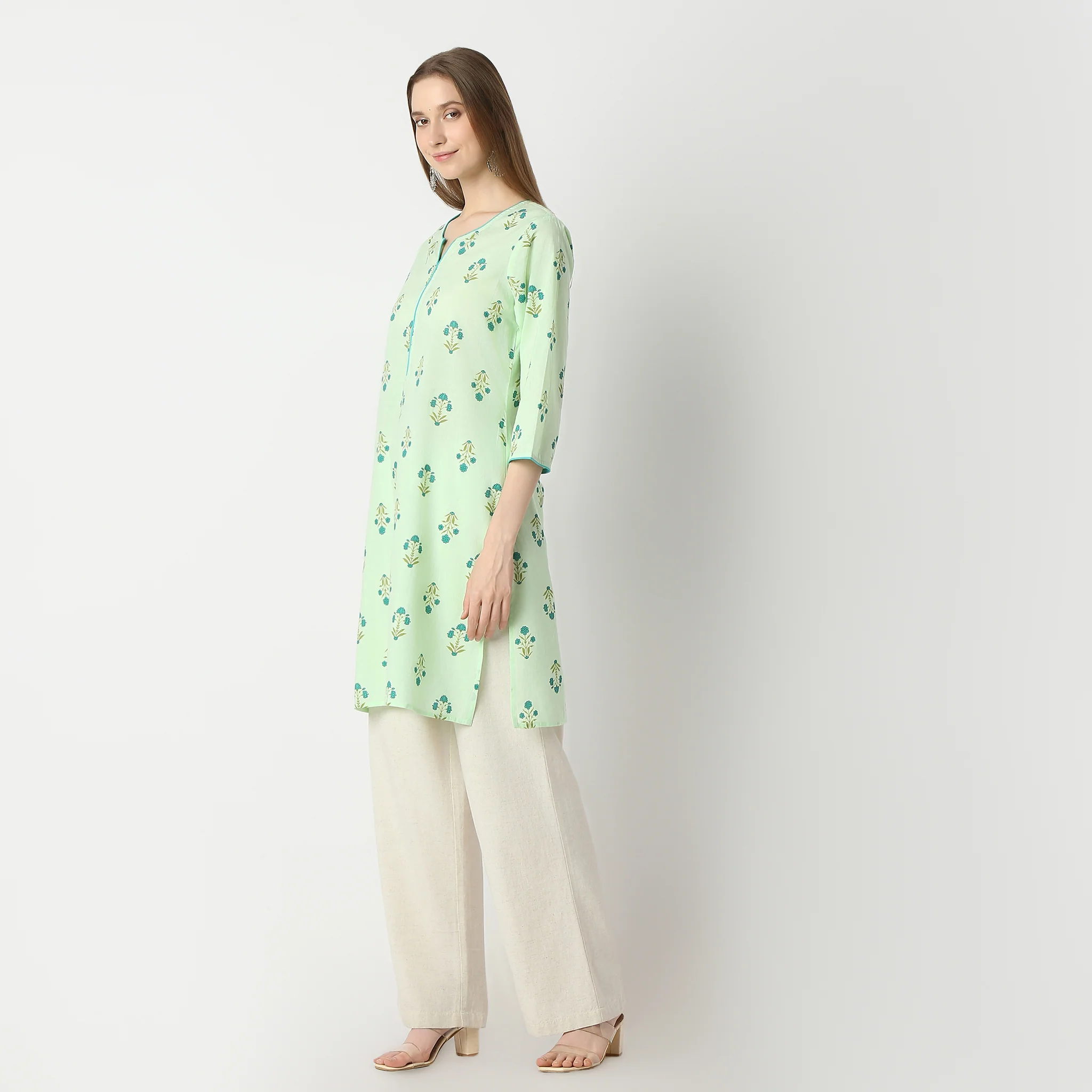 Floral Straight Kurta - Image 5