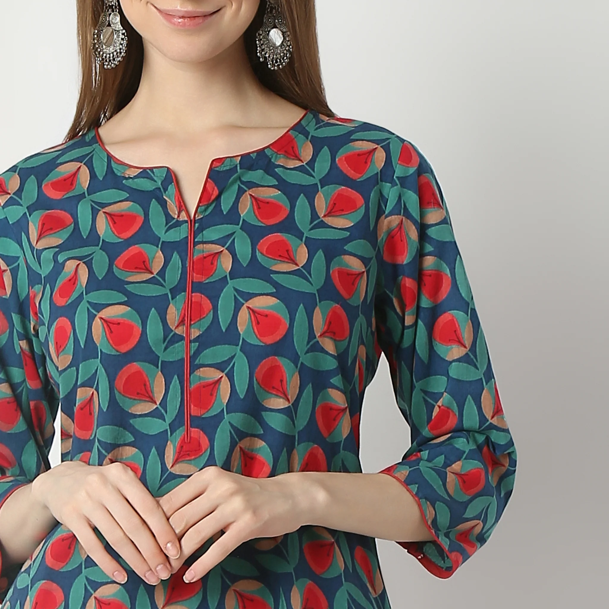 Floral Straight Kurta - Image 4