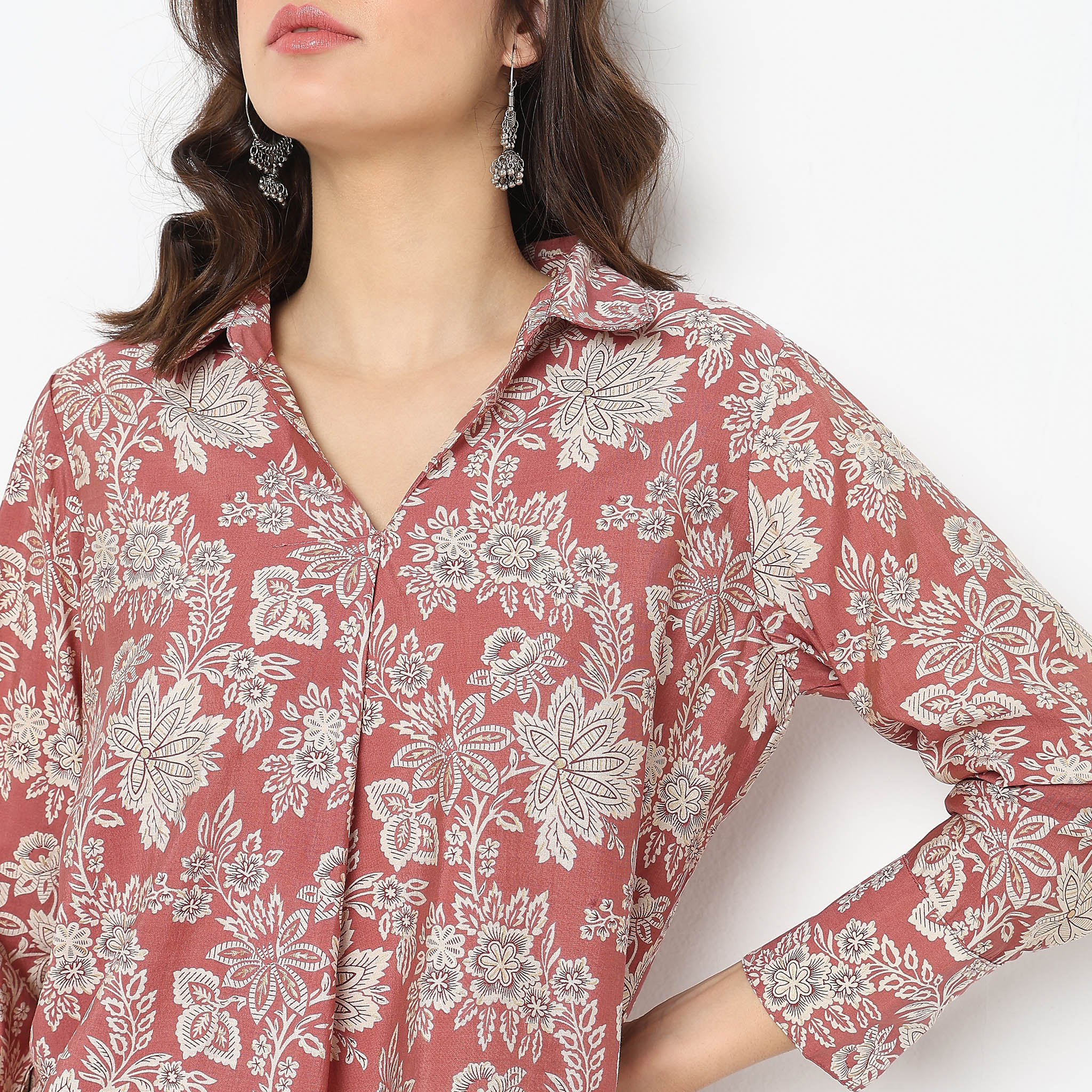 Straight Fit Floral Tunic With Pant Set - Image 4