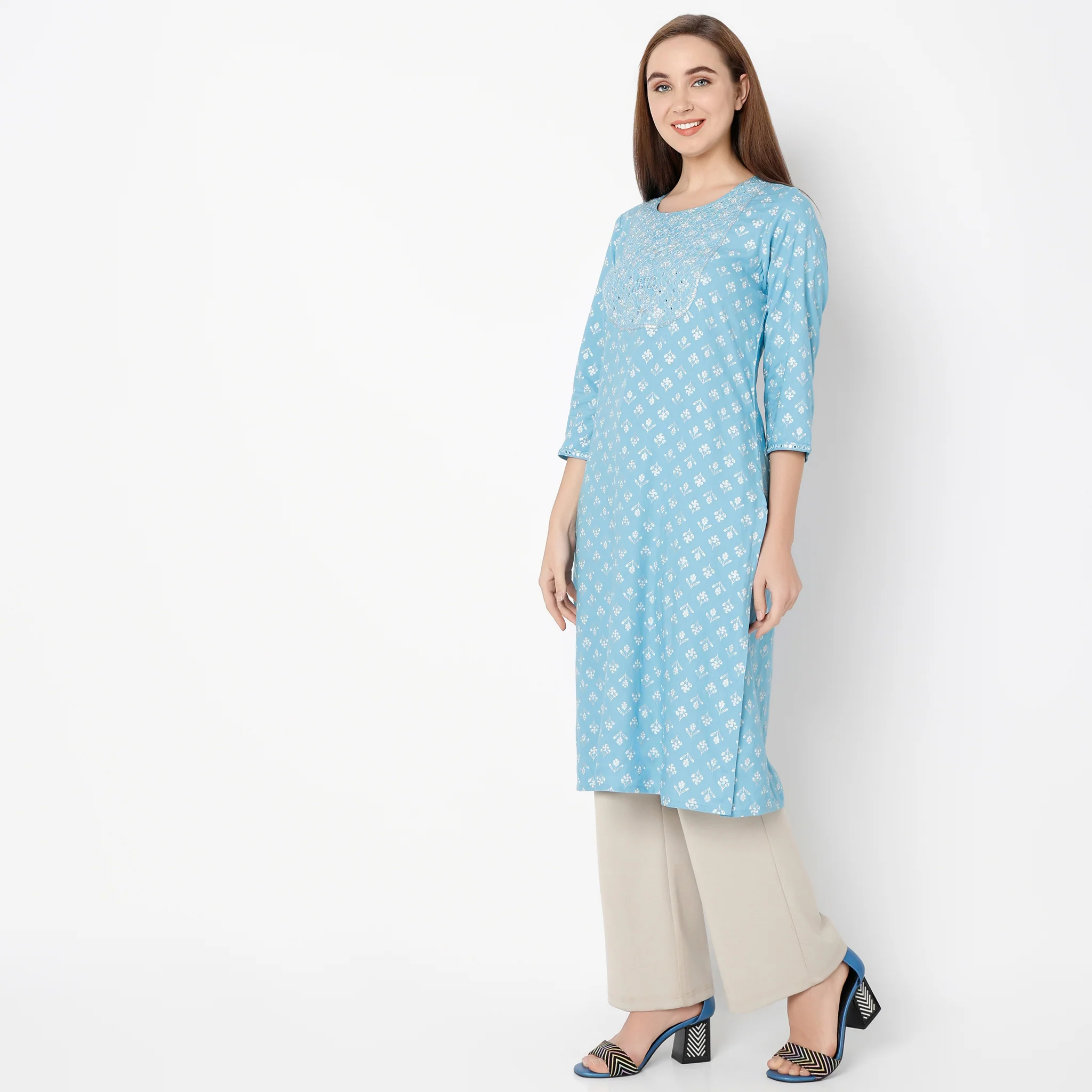 Round Neck Embroidered Yoke Knee Length Three-Fourth Sleeve Straight Fit Printed Floral Kurta - Image 5