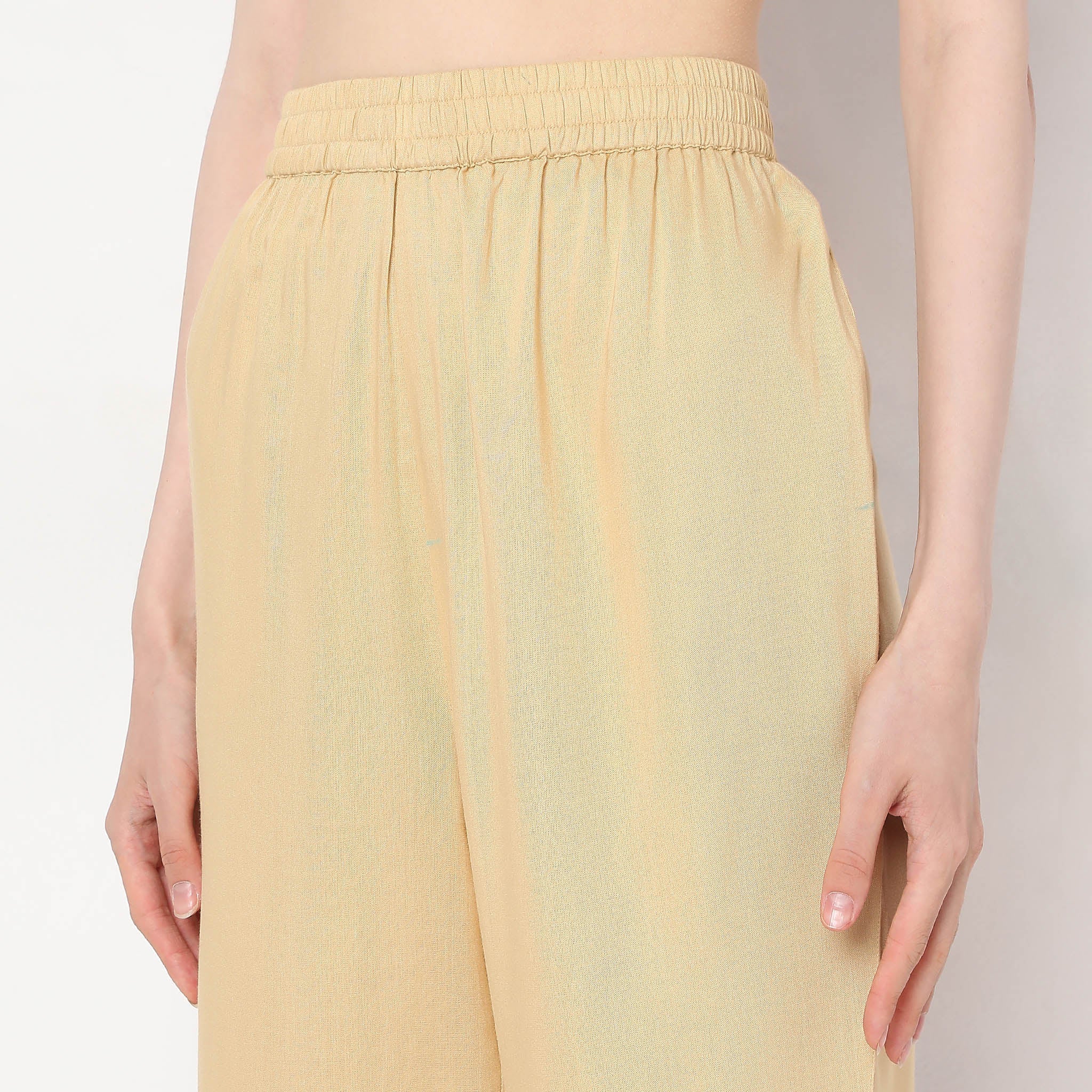Straight Fit Mid Rise Pants - Image 4