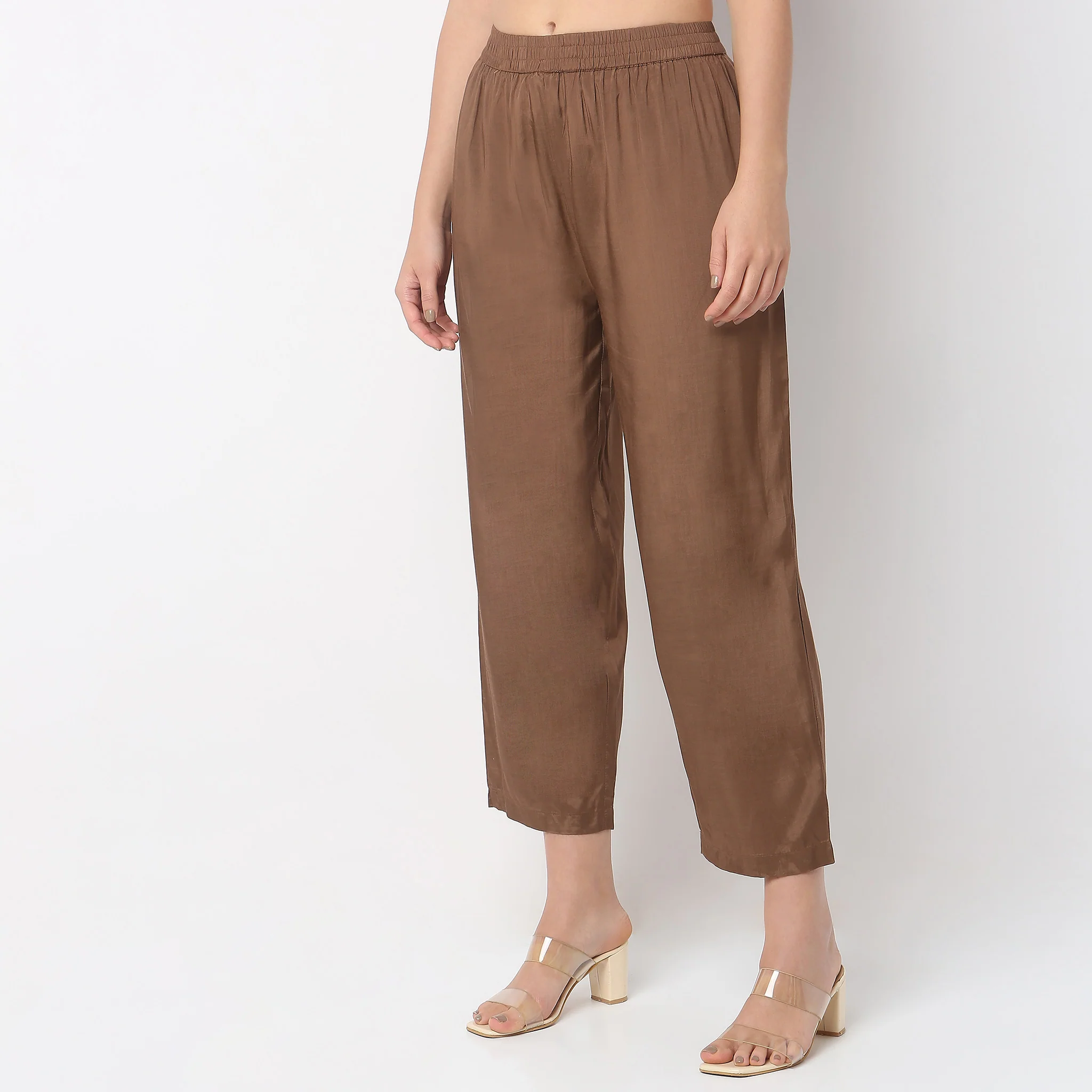 Straight Fit Mid Rise Pants - Image 5
