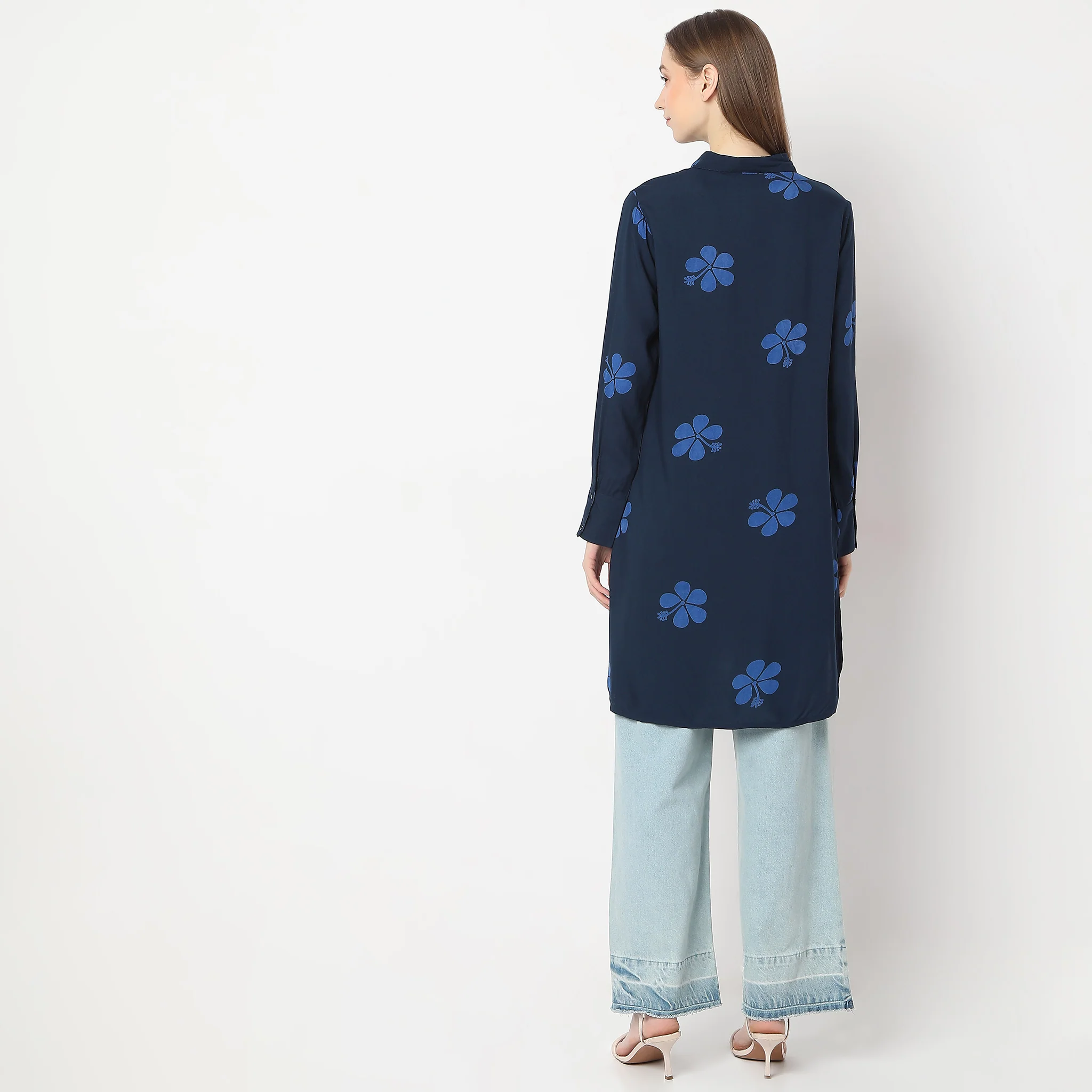 Straight Fit Printed Above Knee Shirt Collar High-Low Full Sleeve Tunic - Image 3