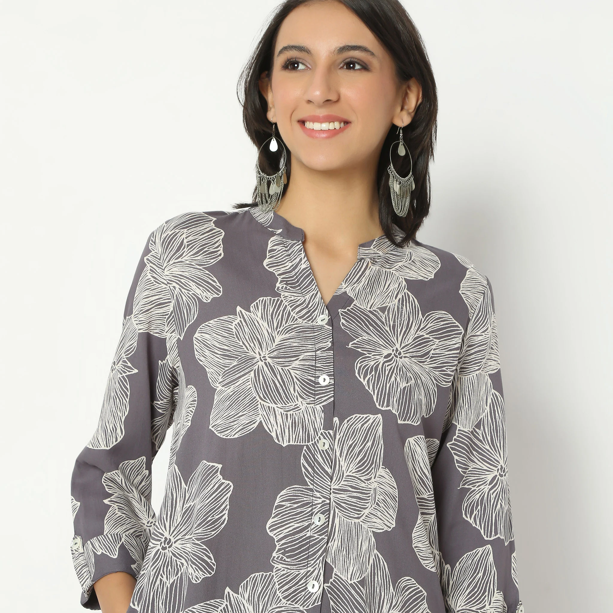 Straight Fit Printed Calf Length Band Collar Kurta - Image 4