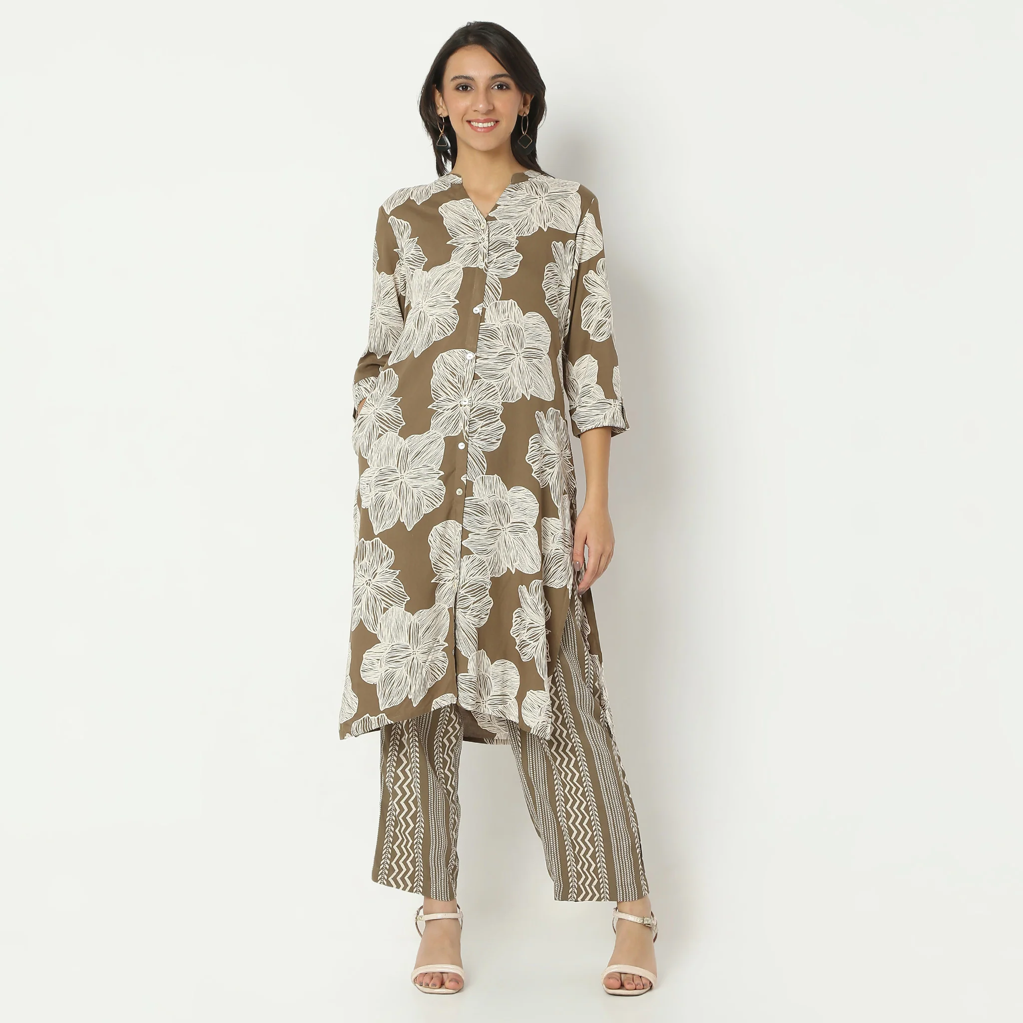 Straight Fit Printed Calf Length Band Collar Kurta - Image 7
