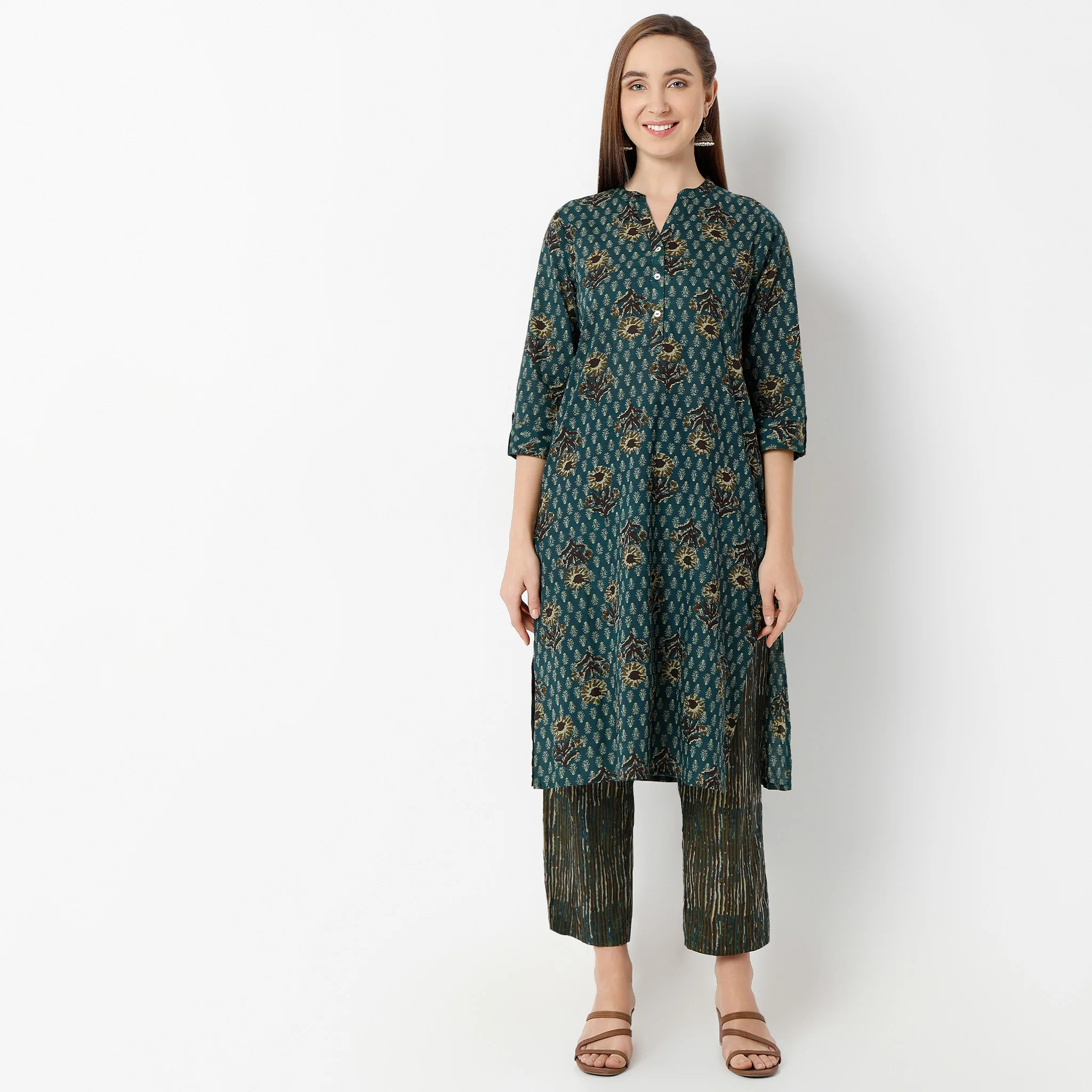 Straight Fit Band Neck Calf Length Printed Kurta - Image 2