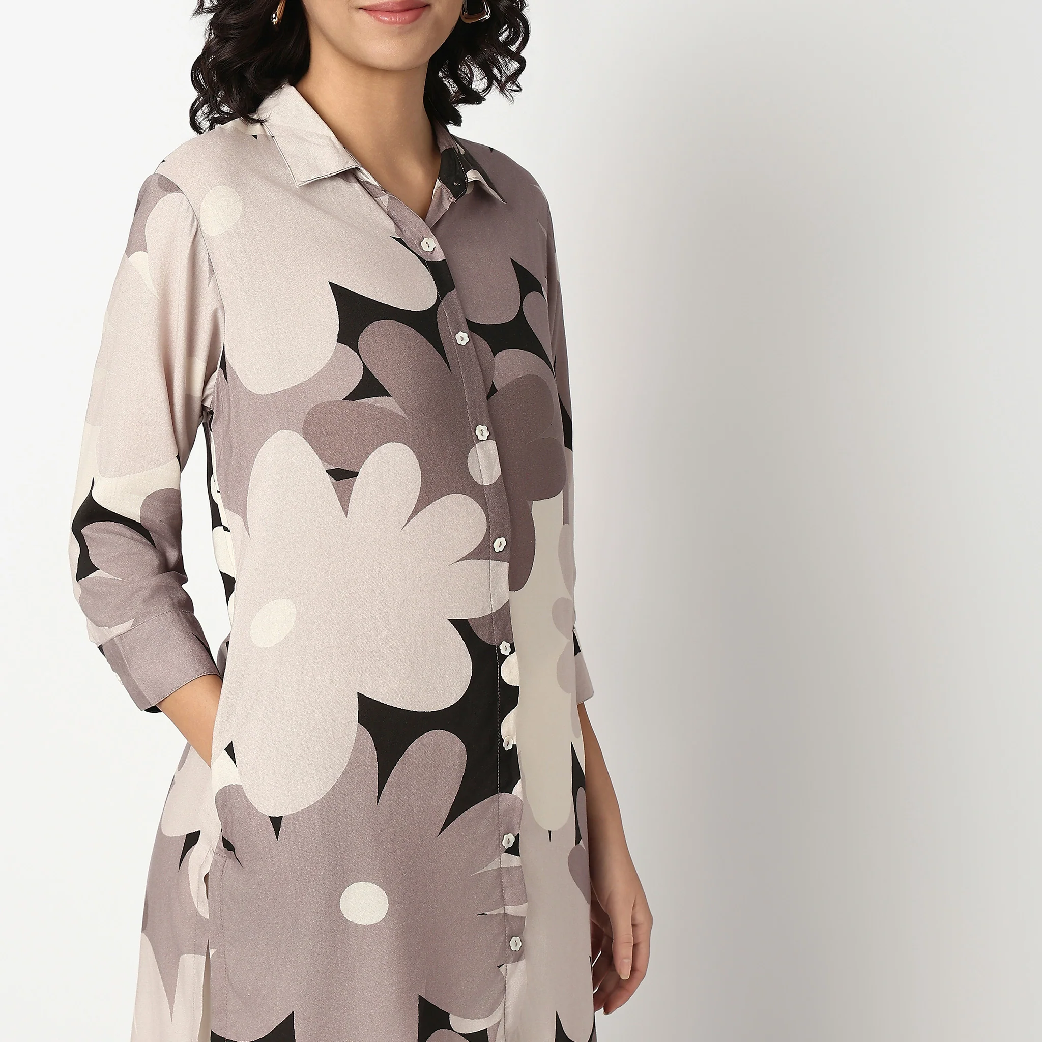 Printed Shirt Collar Kurta - Image 9