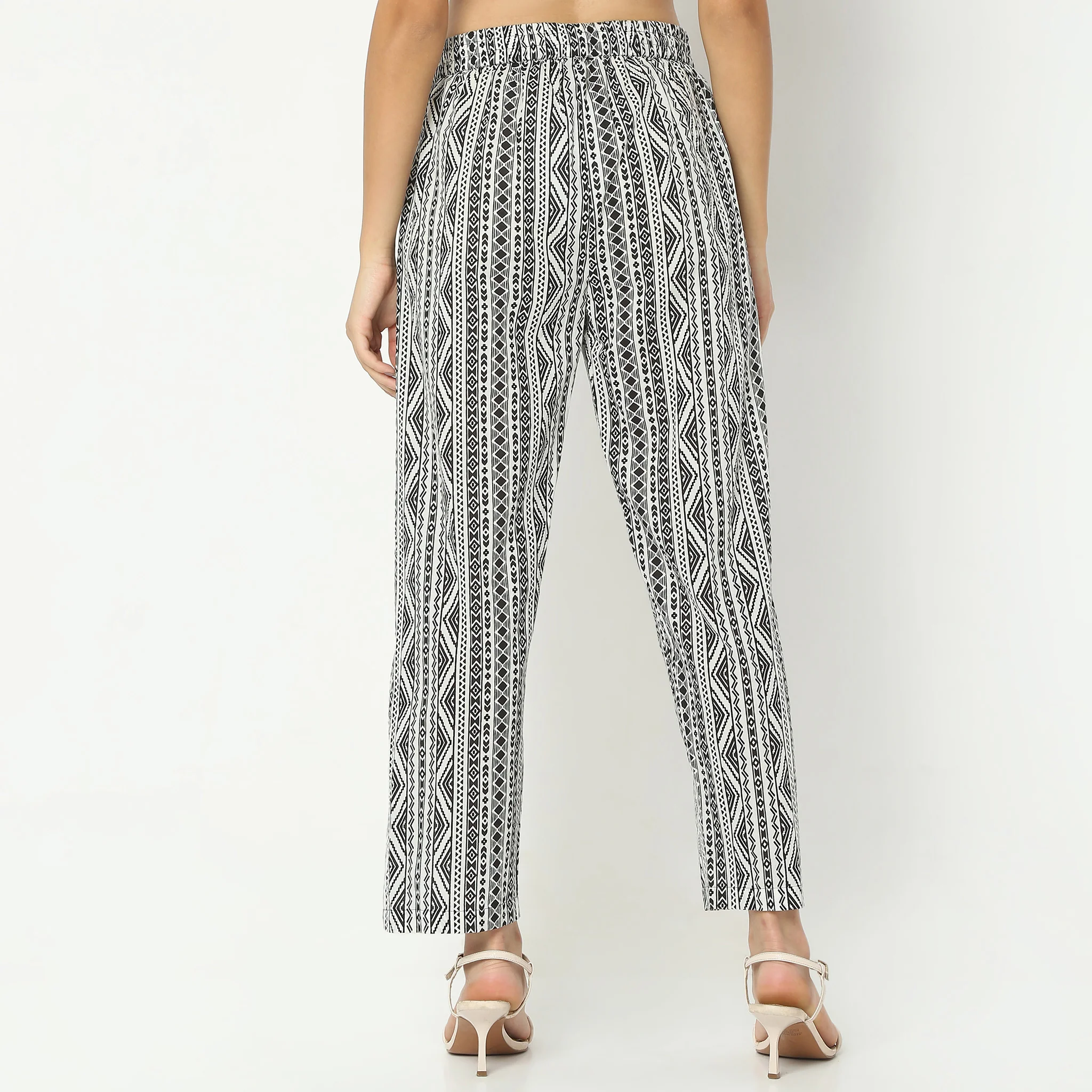 Straight Fit Printed Full Length Mid Rise Pants - Image 3