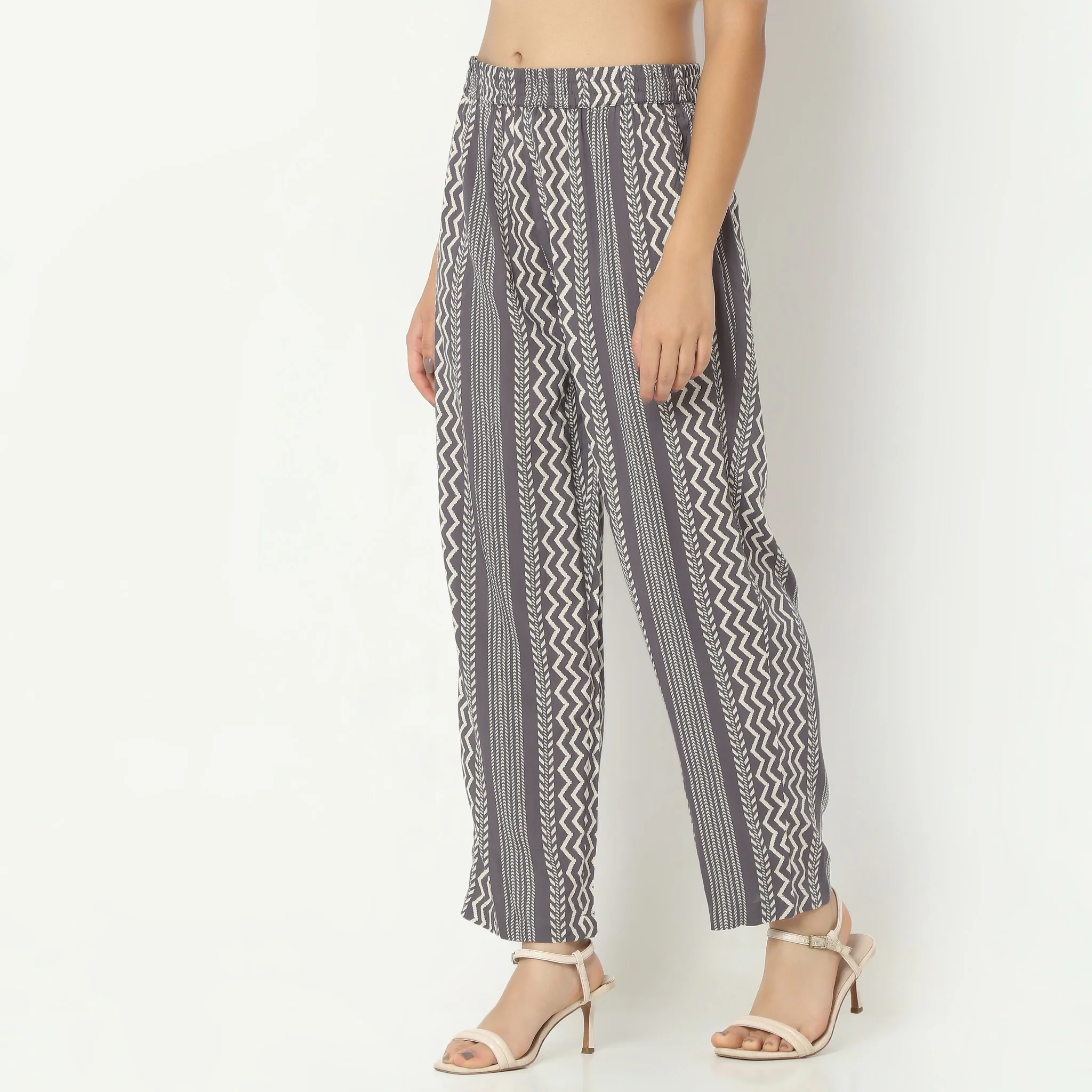 Straight Fit Printed Full Length Mid Rise Pants - Image 5