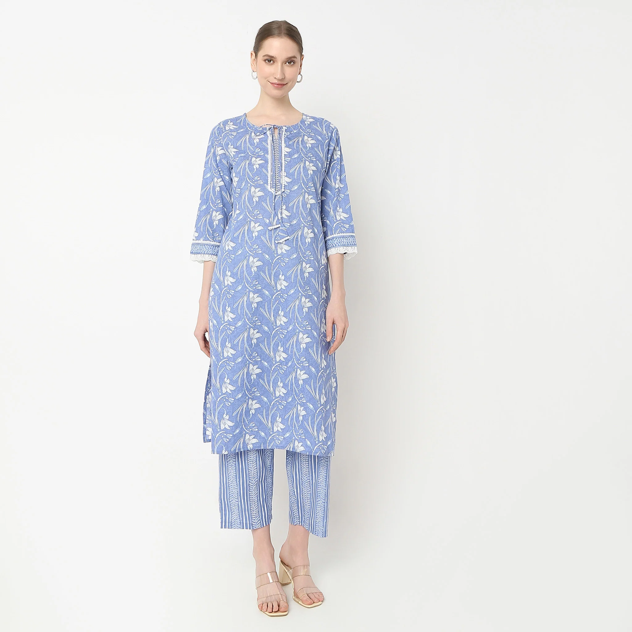 Straight Fit Printed Traditional Kurta And Pant With Dupatta Set - Image 2