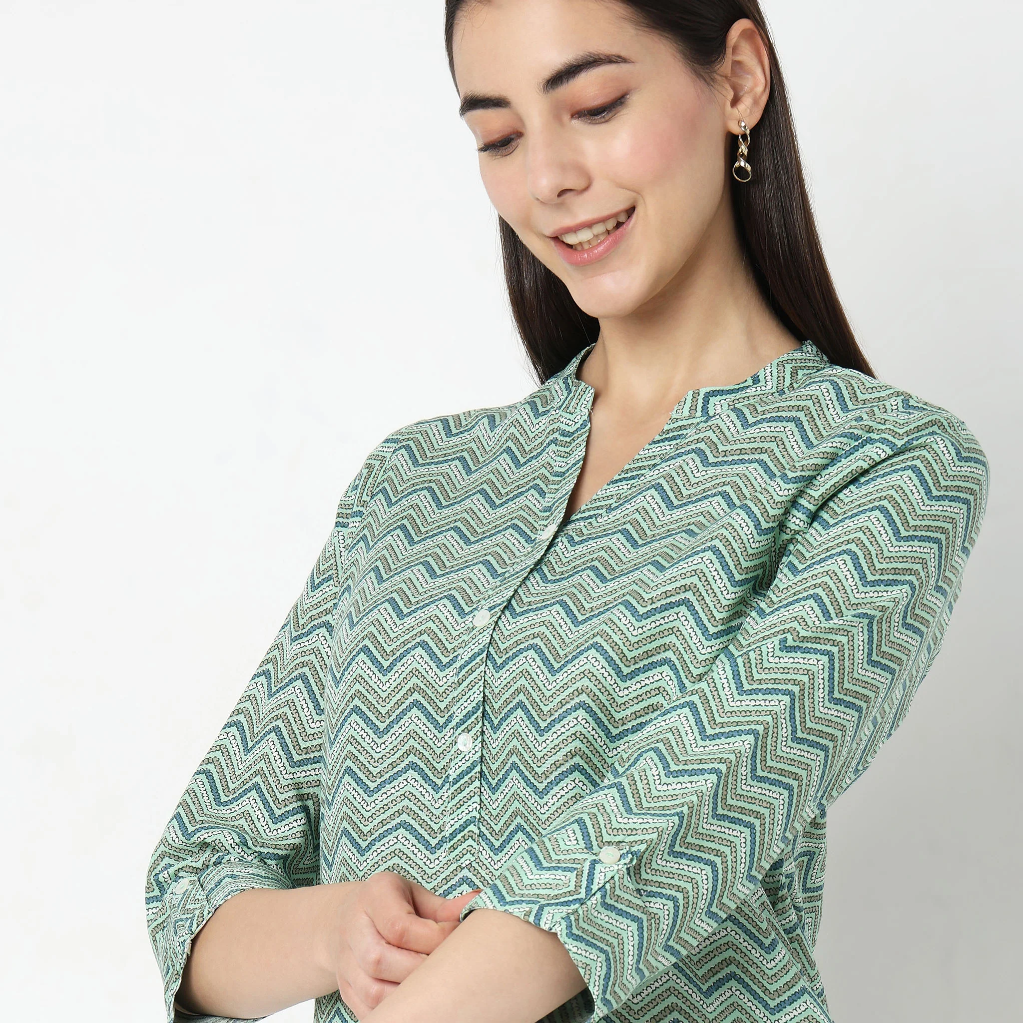 Straight Fit Printed Kurta - Image 4